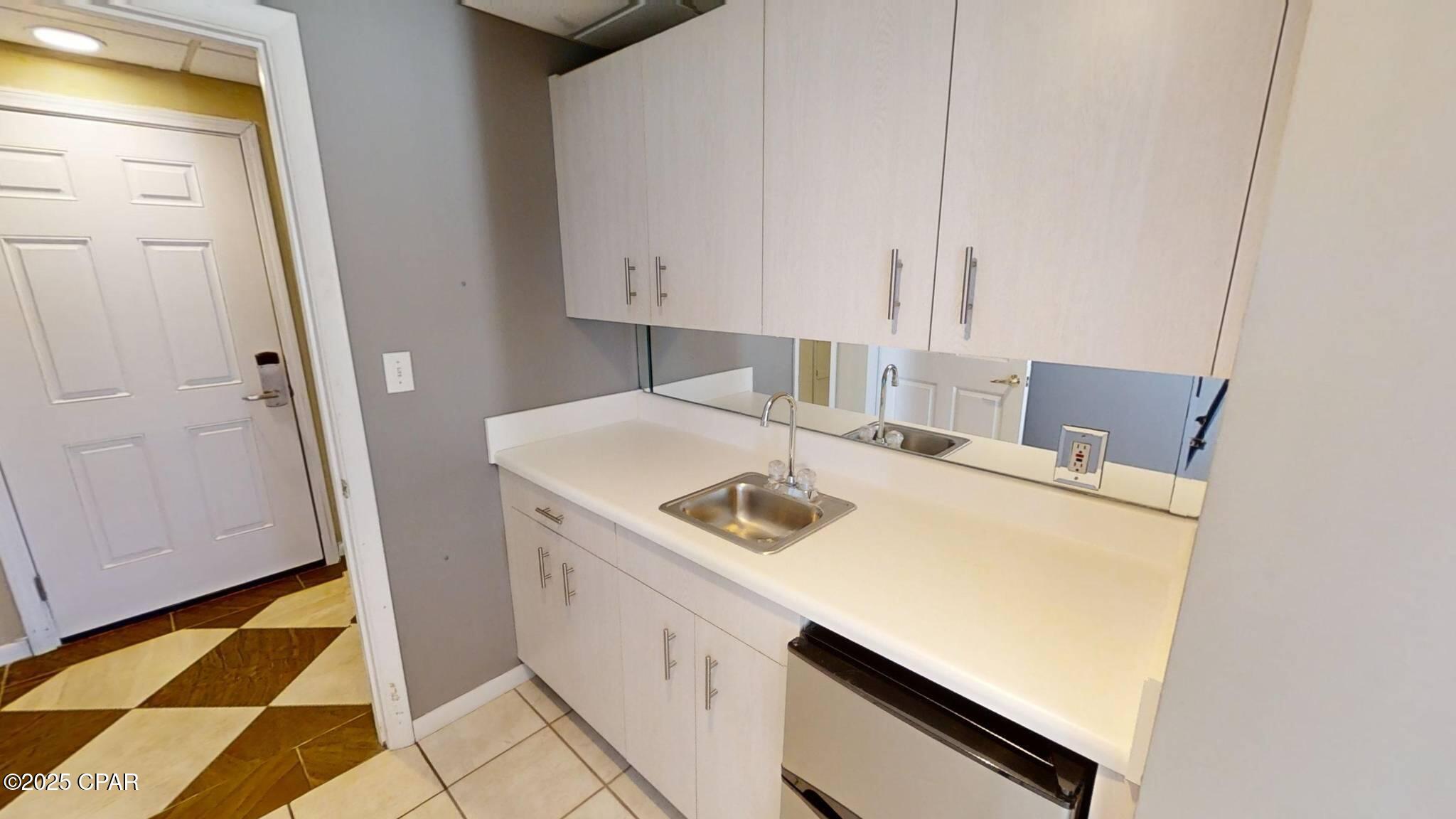 Aiuabb Erxn9ebt7qkqnwjqionvgudkdo 39fcxcnmw