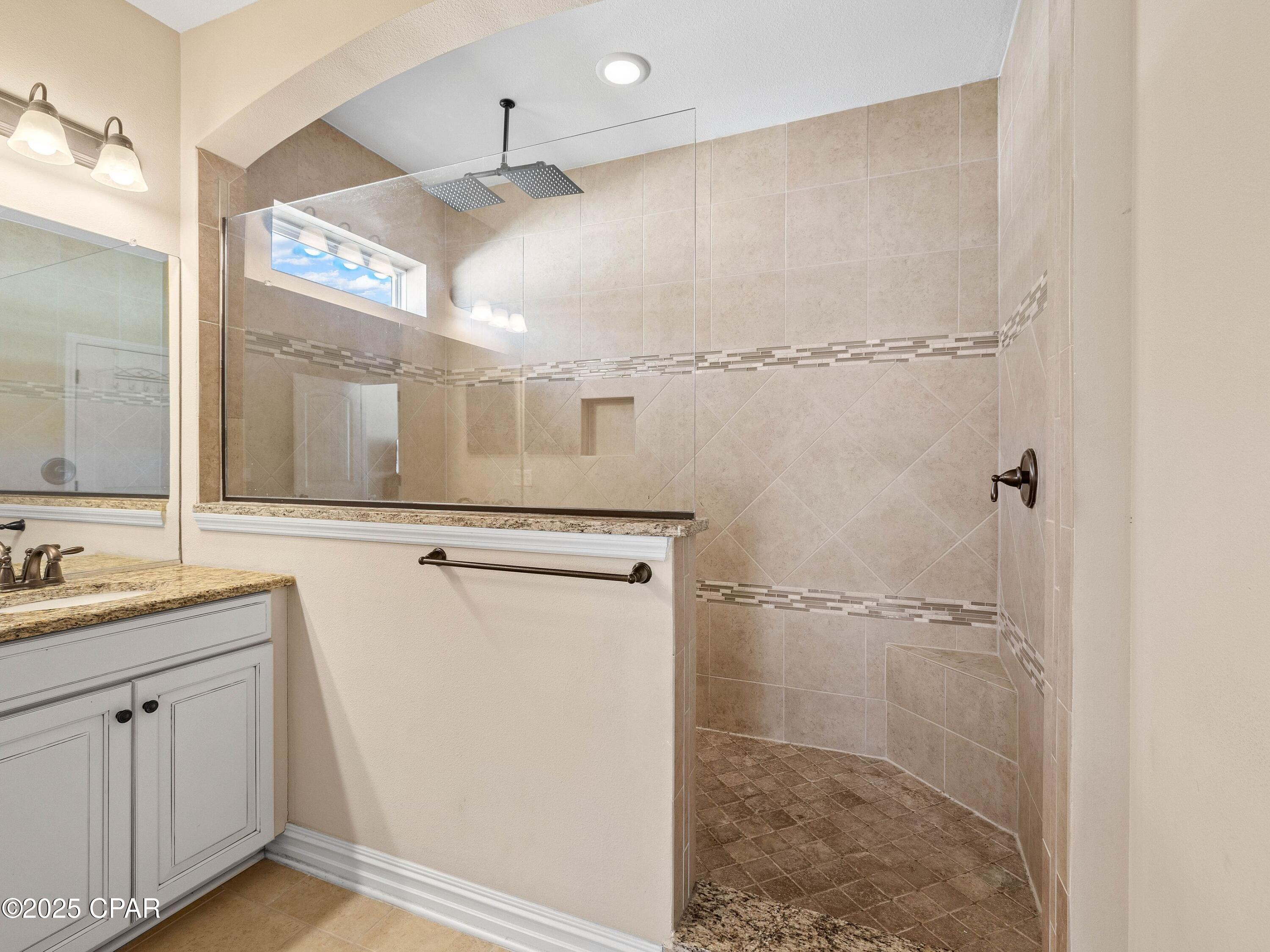  Bcpiltbacpz5d5ywptrrdkcc0zt8_5vf4l3pvggtic