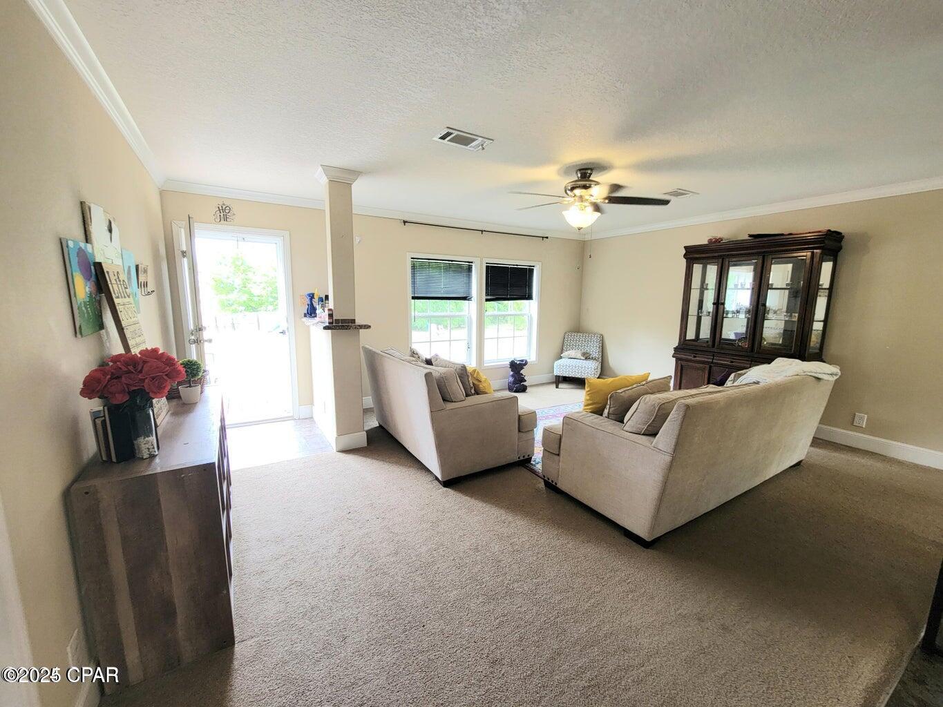 Evmakjadkw8xe9 Jnlhiflxwfr_5 Jz3vhc4o2fw_s4