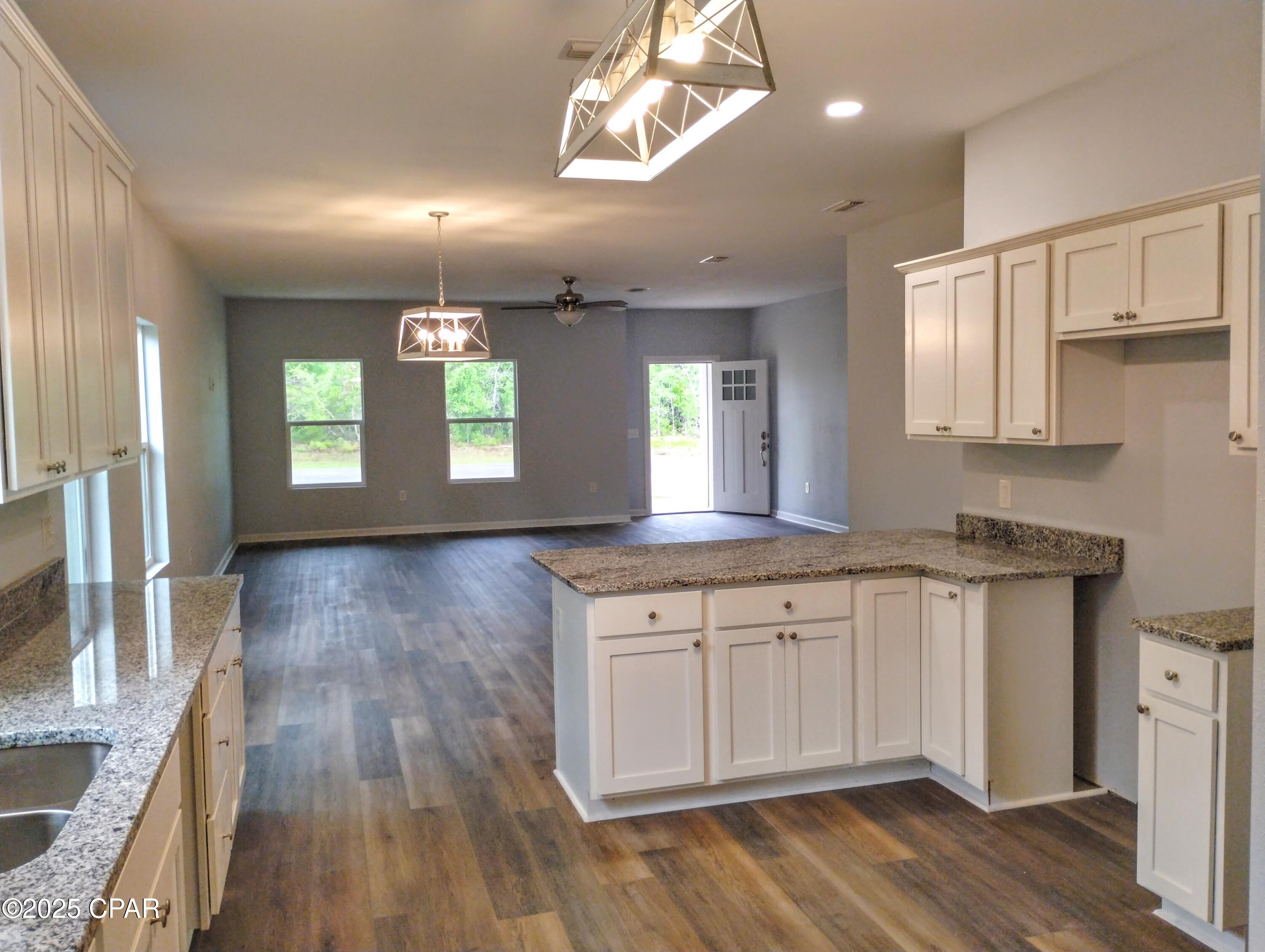 Image 6 For 4367 Carey Boulevard