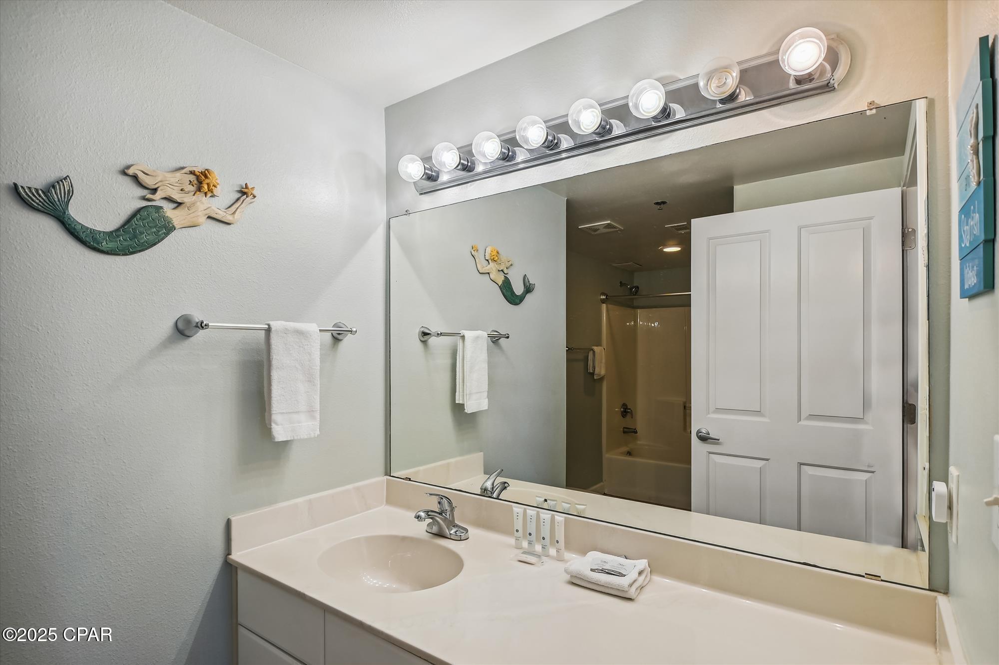 2aesvmeggyutmsoiwbedzrxwiu422wcej0r5zxssfky