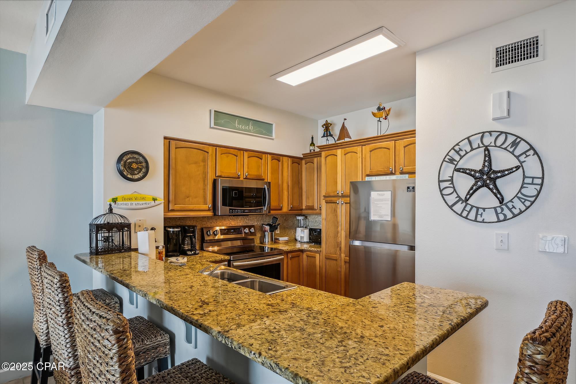 Image 3 For 9900 Thomas Drive 1418