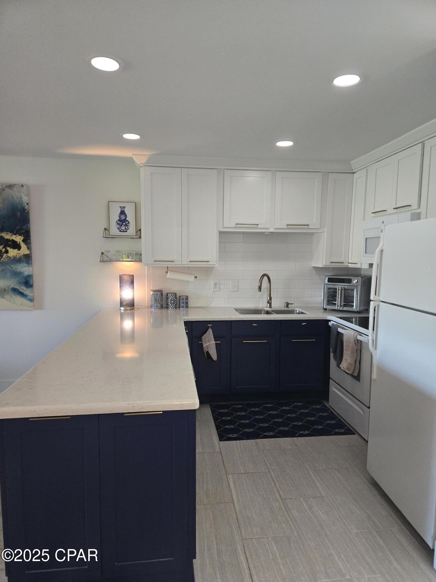 Image 6 For 4725 Bay Point Road 262