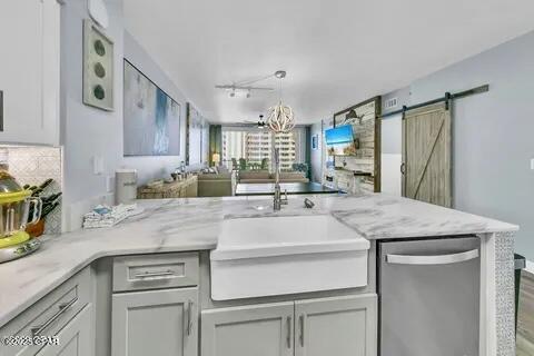 Image 11 For 9900 Thomas Drive 1528