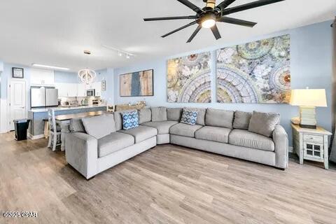 Image 5 For 9900 Thomas Drive 1528