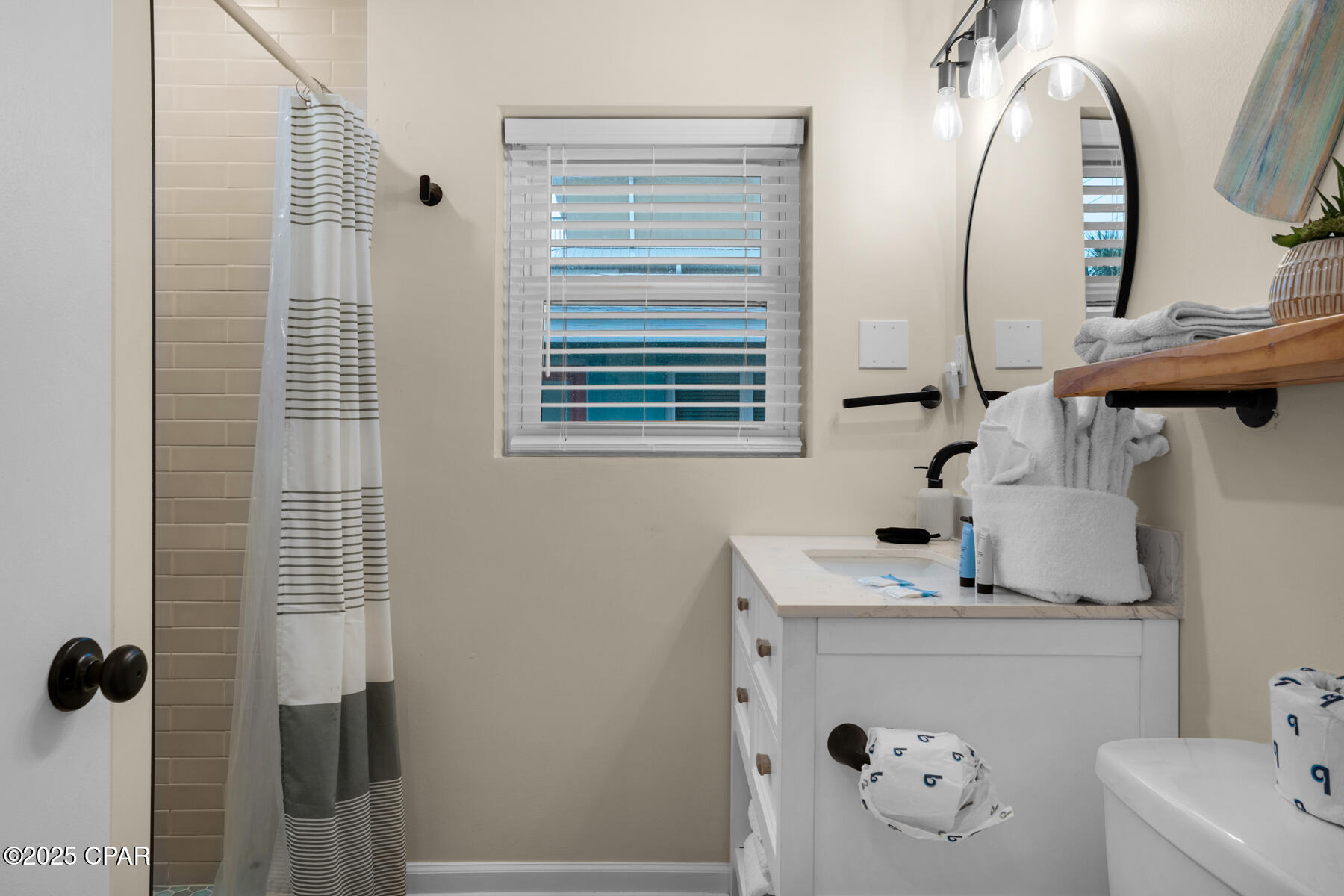 Oa0h18g3wlrpzyoje_jqui5tvrigrj600t5ix3_znhi