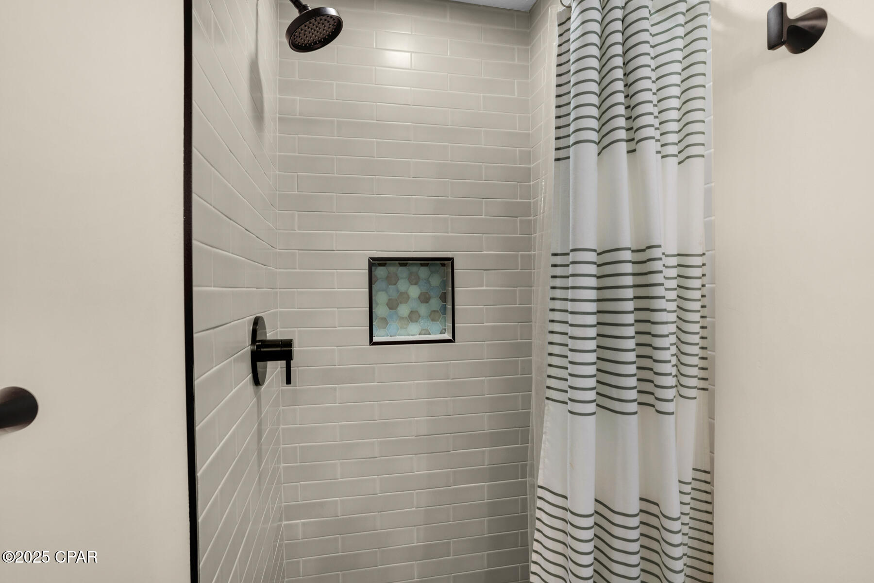 0a09isi1_gr Fx Zel3wzgx4f5svyg1ovj83srljjyo