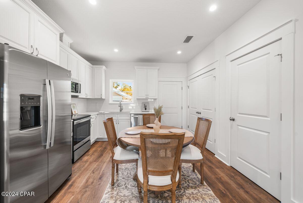 Xv6mnyr4w_dopoh3vmf8fu8h9ssbheh_ydk01vp6j6u