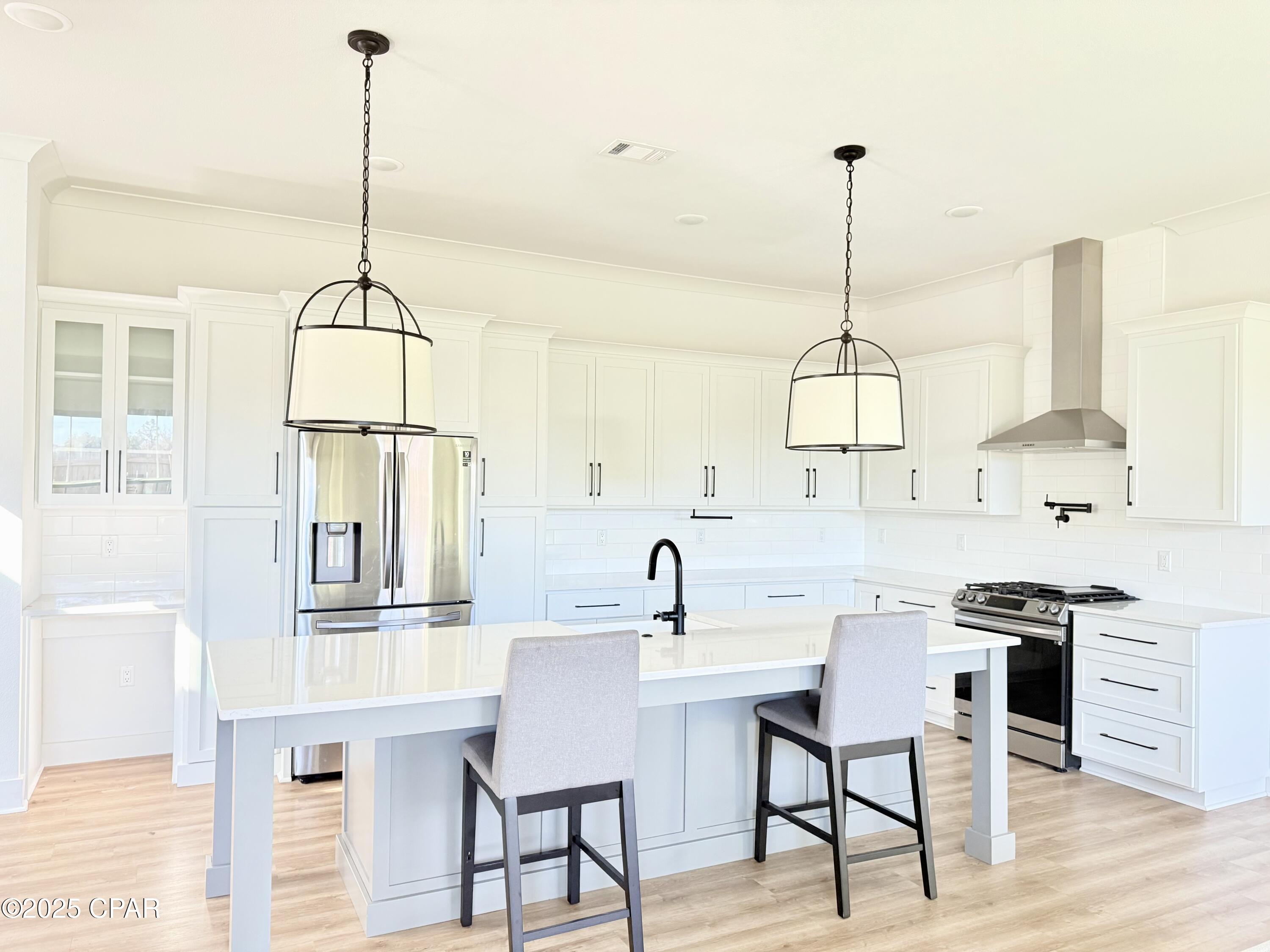 Yriwvzcduewqphoxiit2on8q6jabhxww__bb Lzexj0