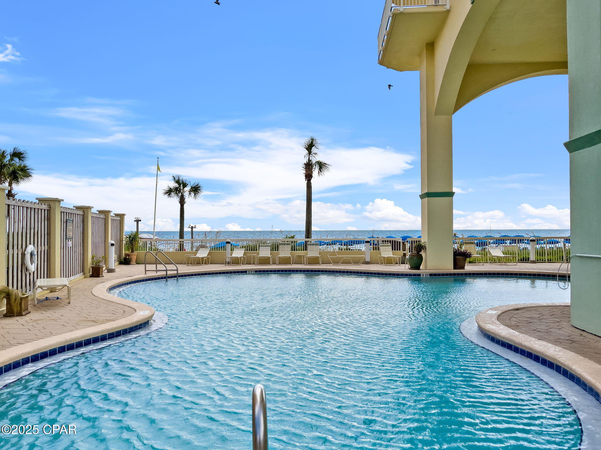 Rus1mqn4byeyxgutcns7dw1pqpzlaww2mkovyaravog