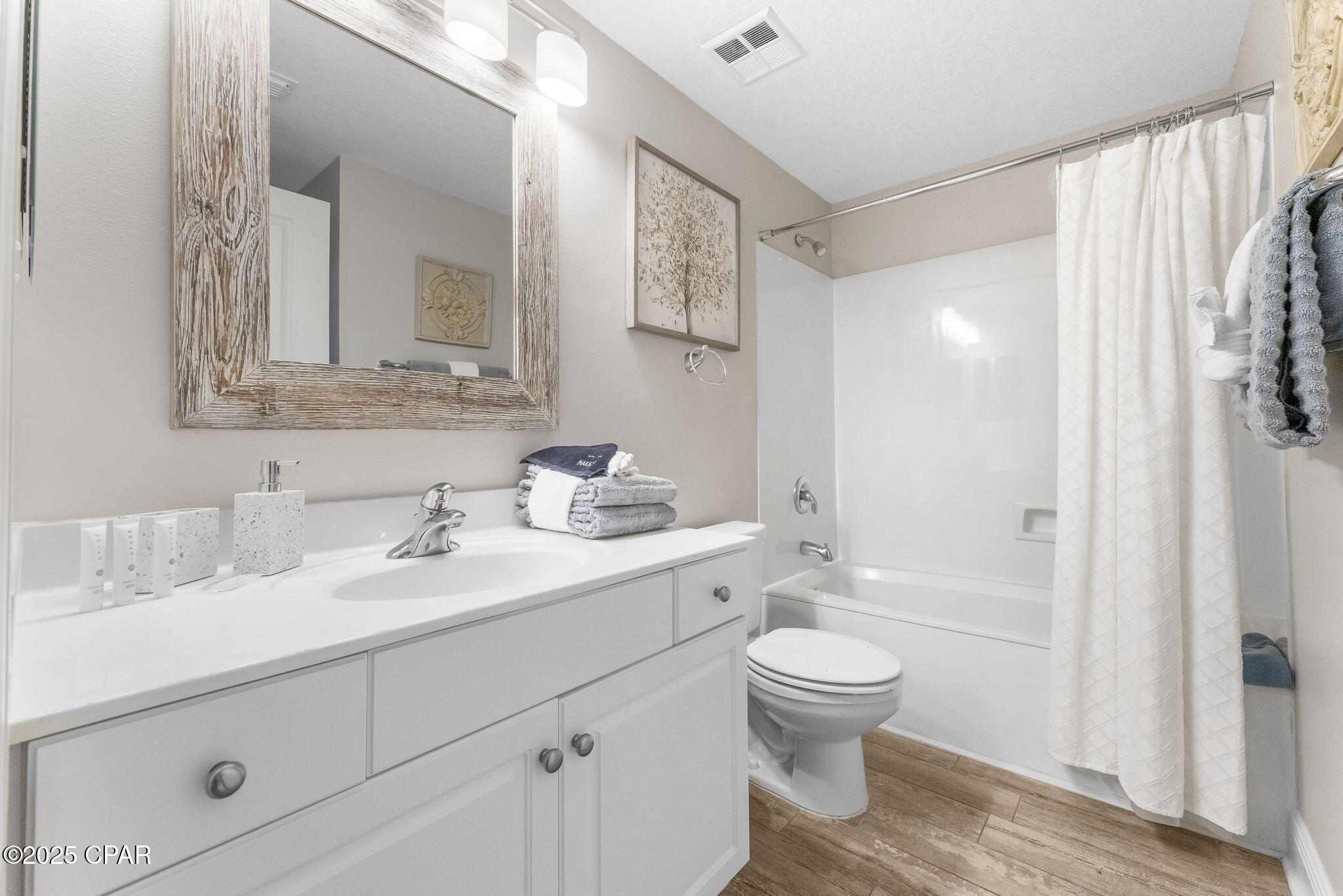 Eayhv3pft5zjlf2ux0vfyuifflgakao0v8w3oahxytm