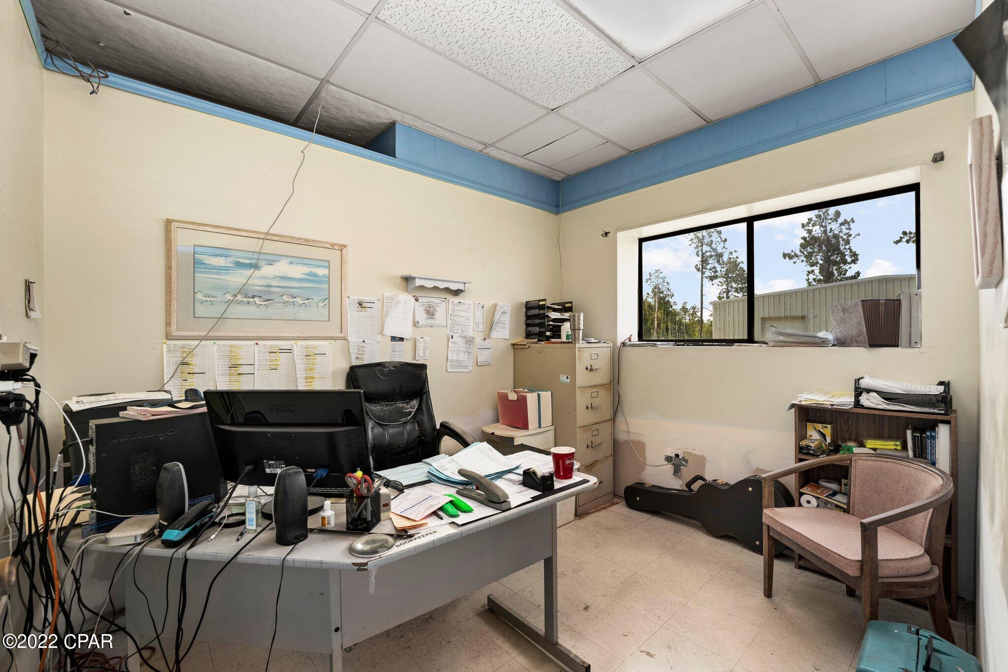 Aaklb3ia81 5lifrdcgym3kn0dpzozfqtuc1l3_j6ue