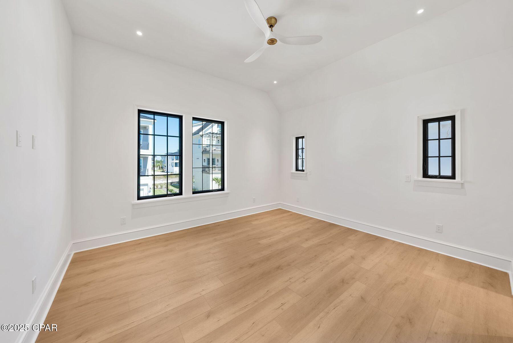 Atwjvzpbi7zd 8gbcxl9iw5a2zyesam6unrkp6kdl2k