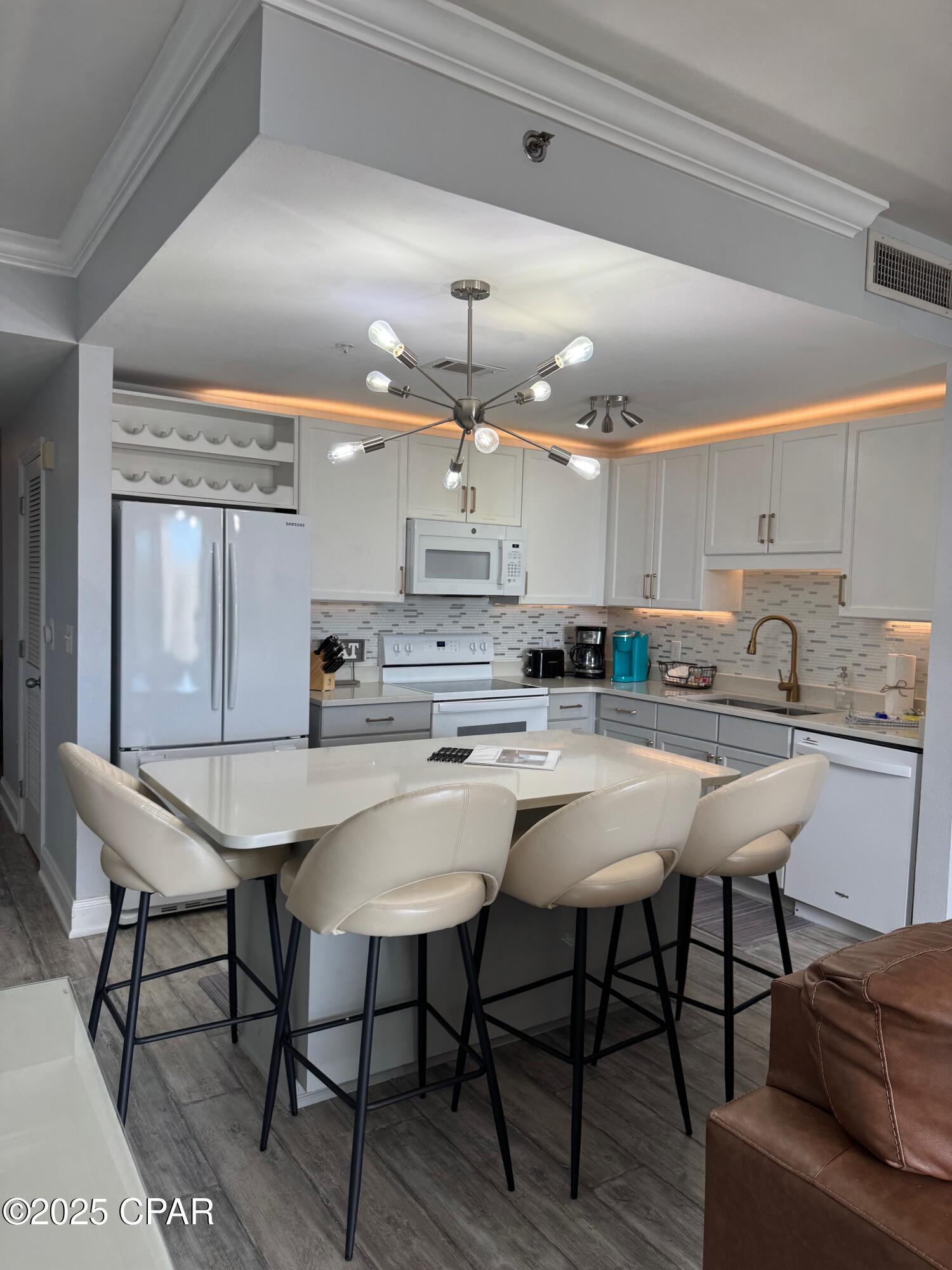 Kcrgqkfqxgi04a0rbjkk9qbz1njq8sir_lgdp5ahx2a