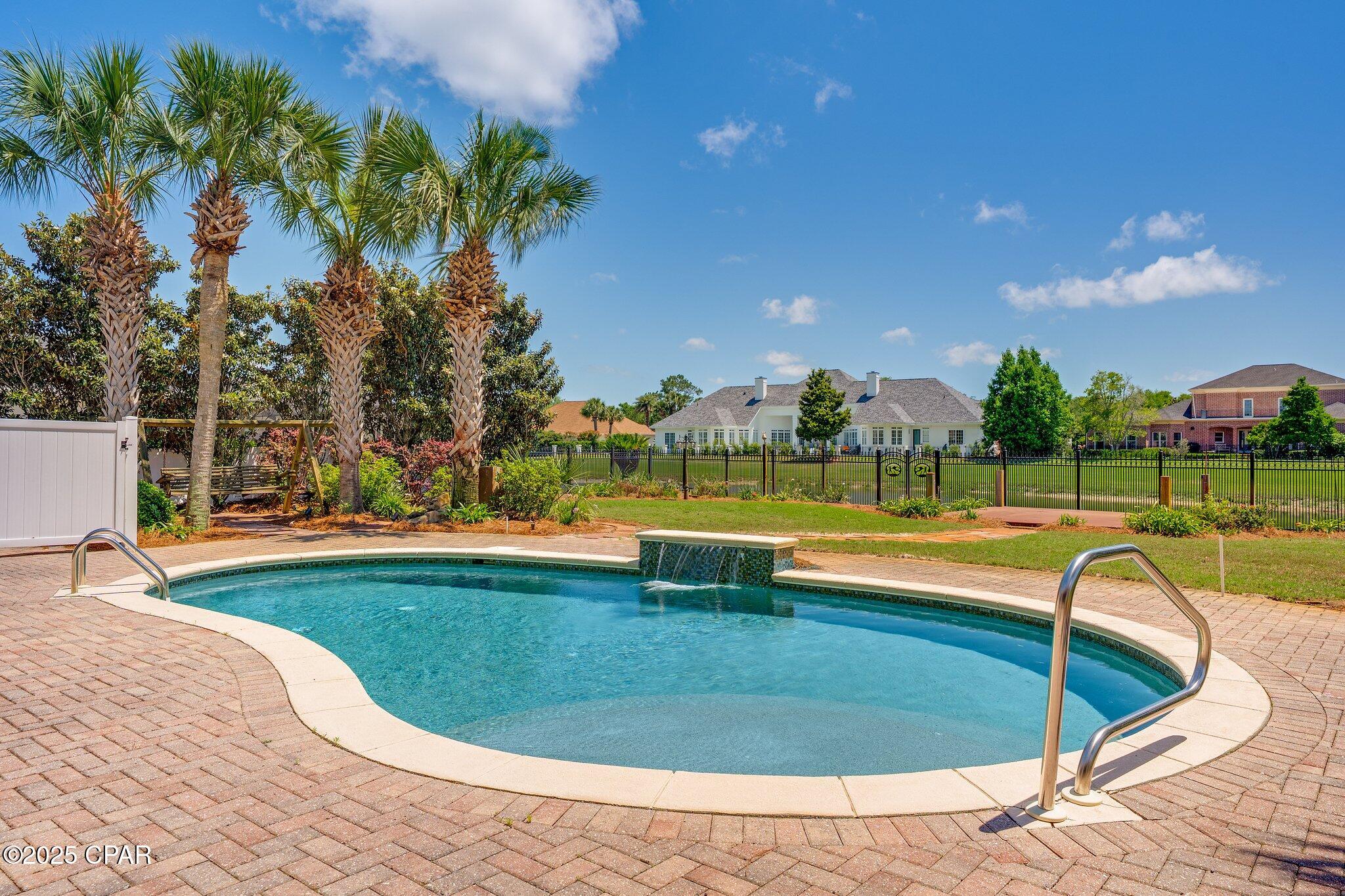 Eqdnamhr1qcf28vw_awbsbebhaehsl4z78ham0o3ysq