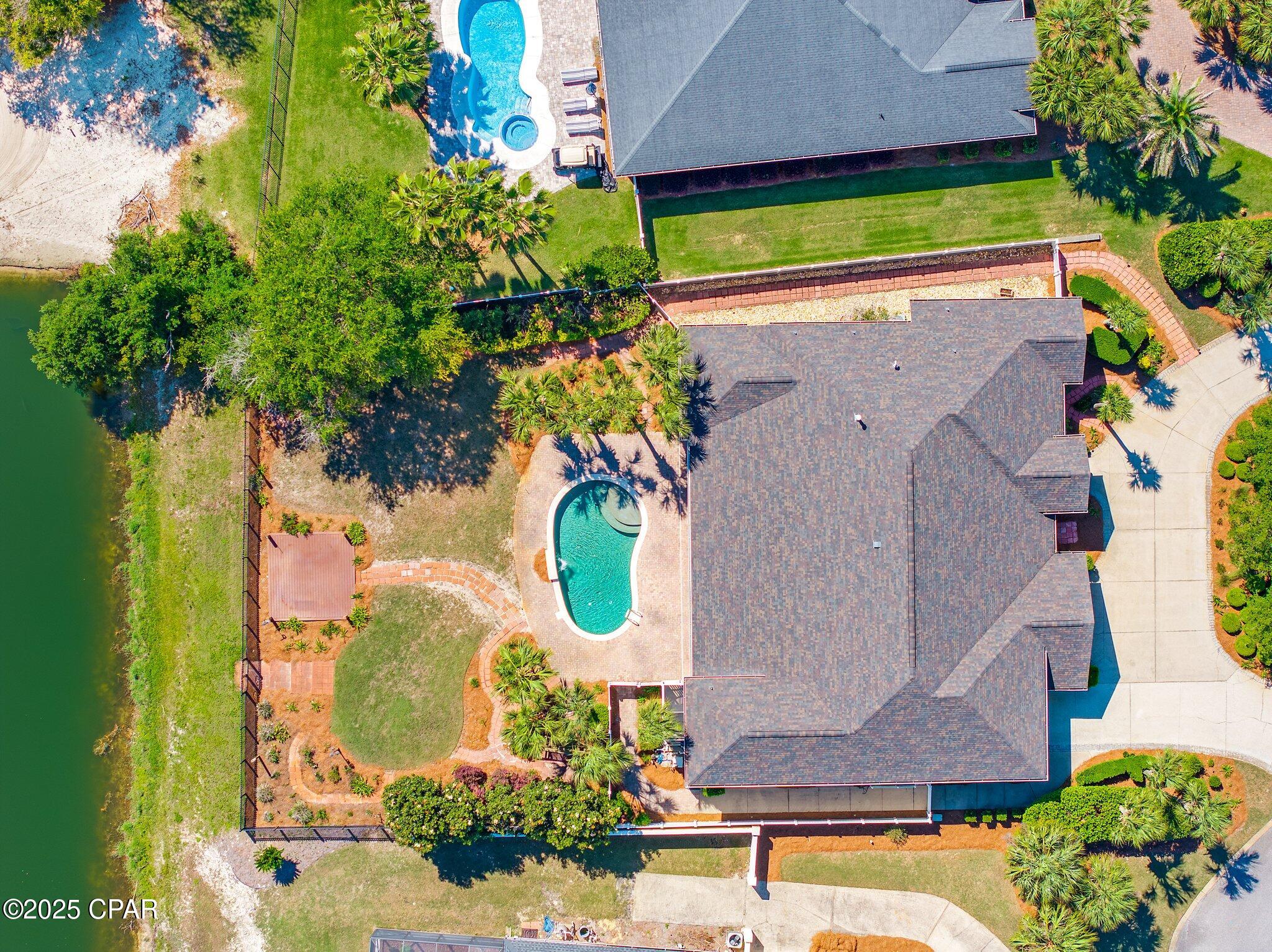 Zuttxt5vfc_yctrv8nmflojn1li_d1gkbzydxi7nzuc