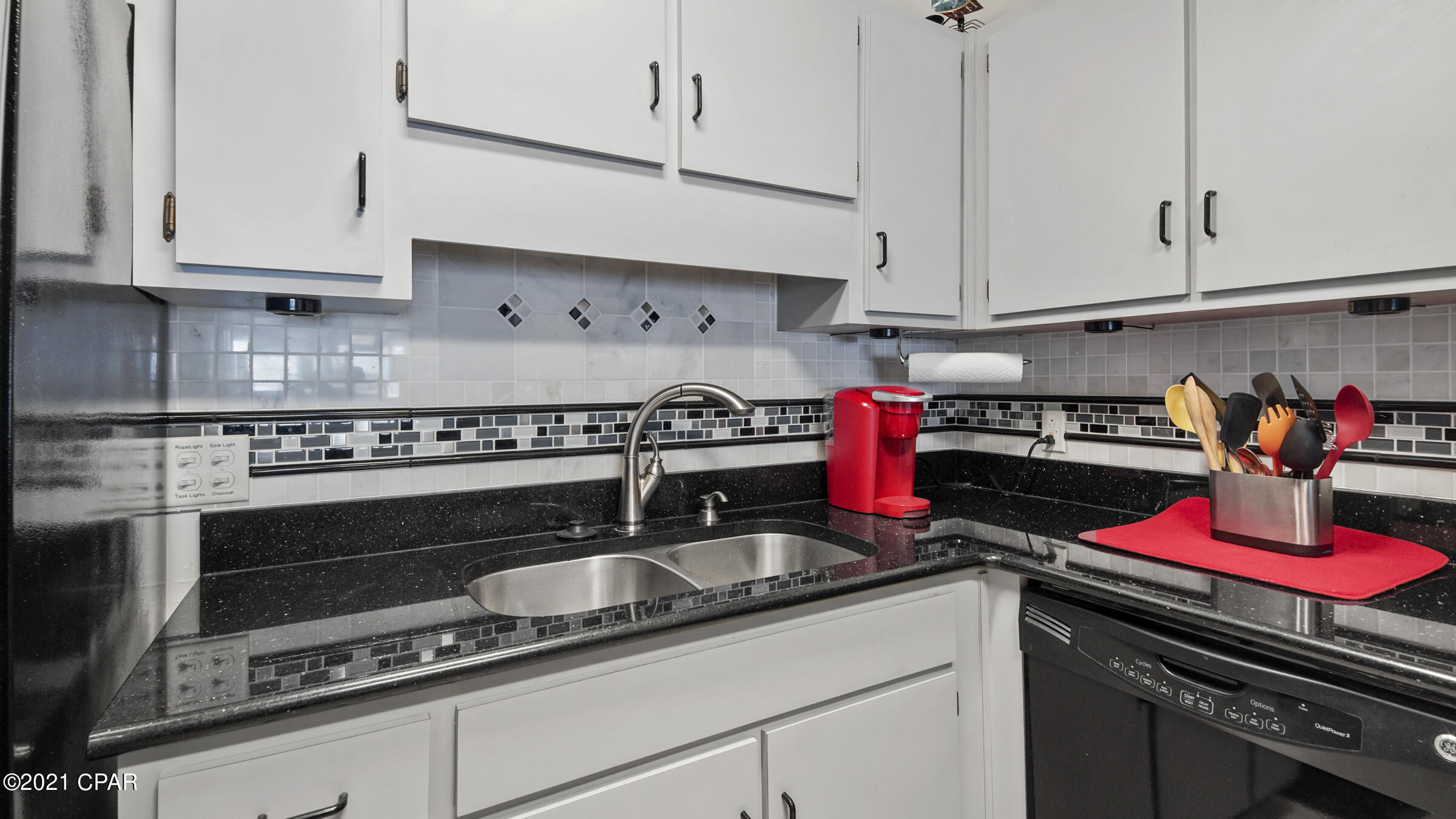 V3v5s34rebrcnrd1oxyy8rvt3nq_mbxwcnqkzwm4r68