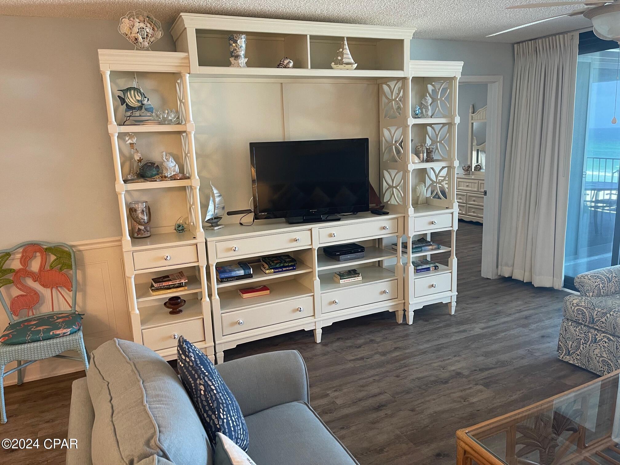 Eq9 Nbzouxscre1bgwwgk_i9zgr_h 1zaxhn8bfhq5e