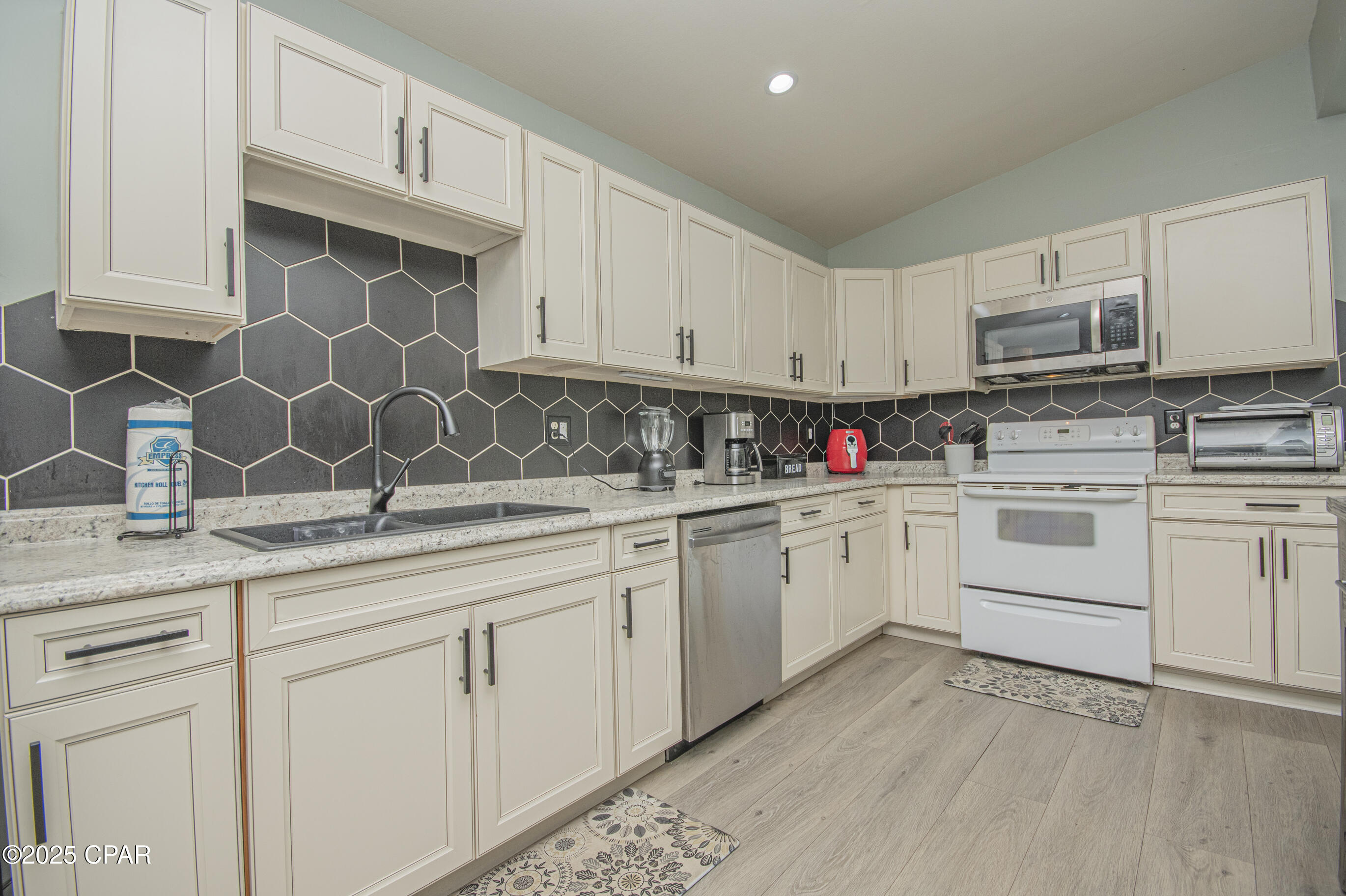 Wxnvvv5s9wuohkeyti3qr2zincggda3rfvr3iwyfe3u