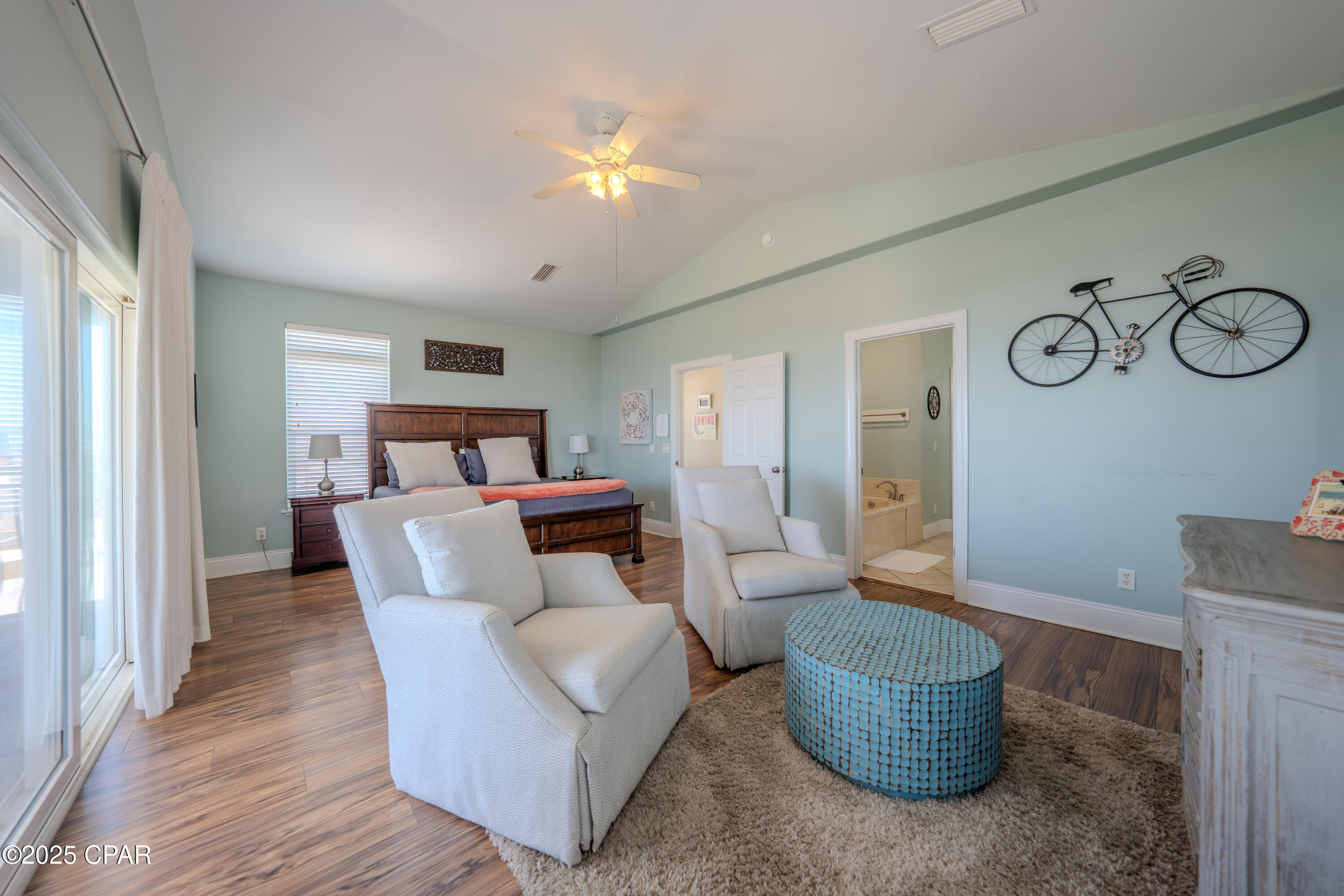 Vkdidtcwbzk0yeiasanyzqzzvv0ckkaup7b3lg_l30y