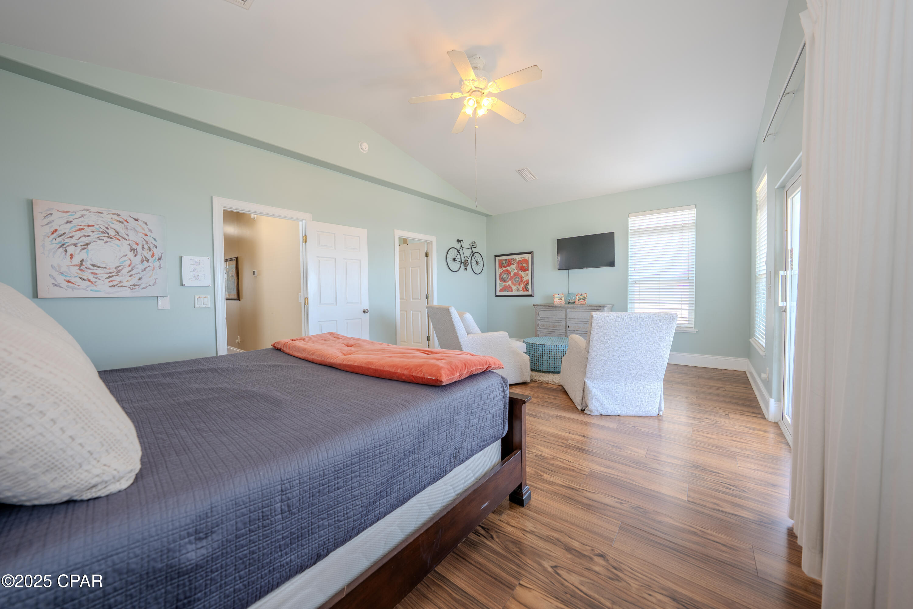 Bl4fm_z4hxjkwxyzozwu3f_uenevpsszvc_aeqr8lzs