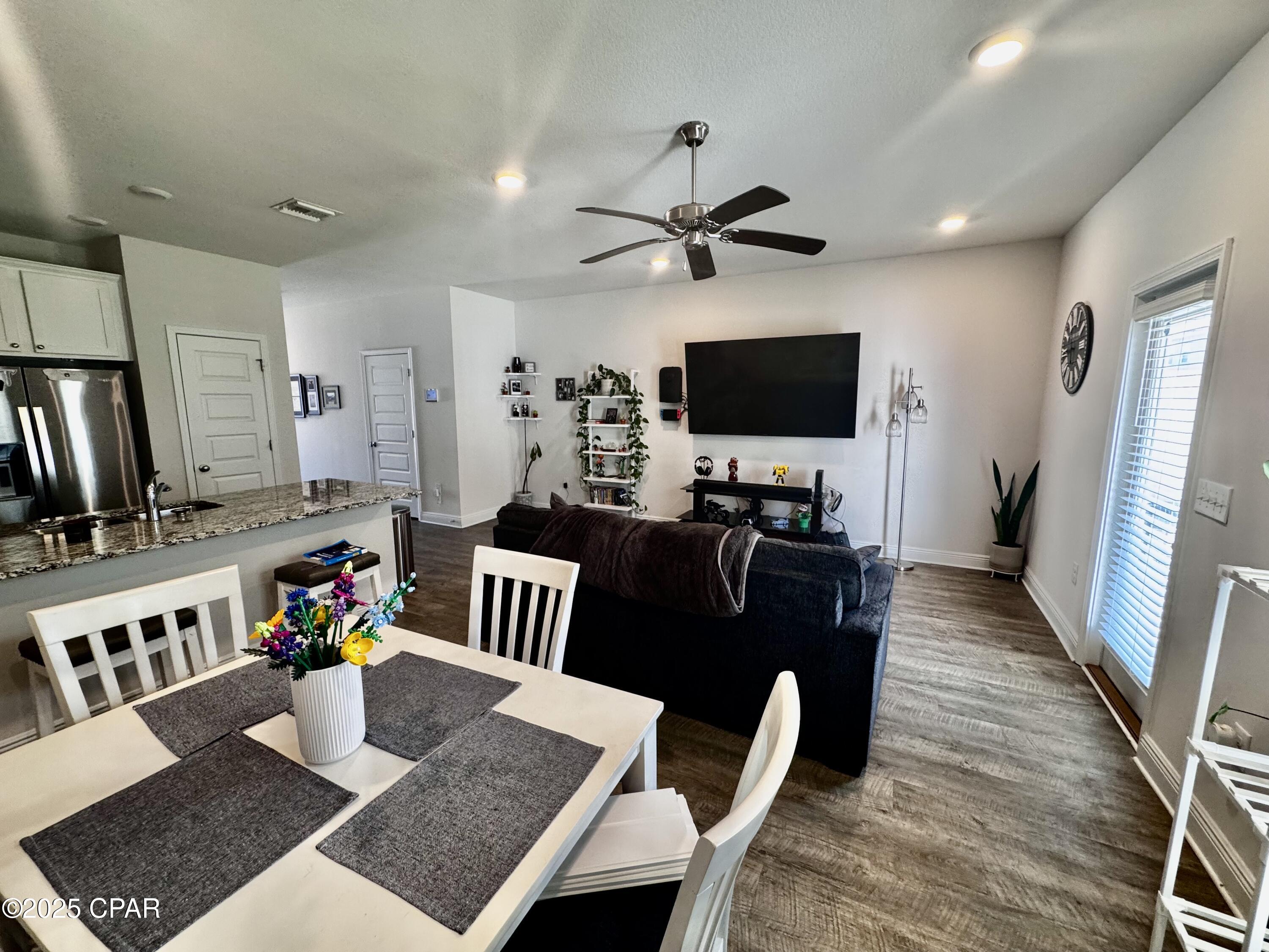 Ebyd98hh5m4vslewgvrjudgcnxipbo6fwbxj7vxq46q