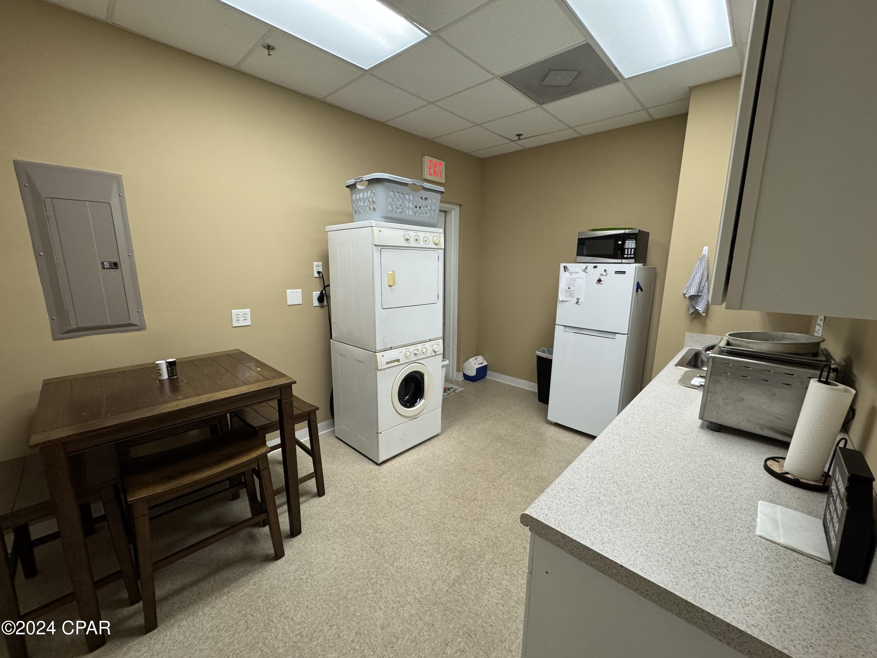 Ceyxmwhbnssfgpetxf9dilcl 38jw Tmbmrq Yksqhk