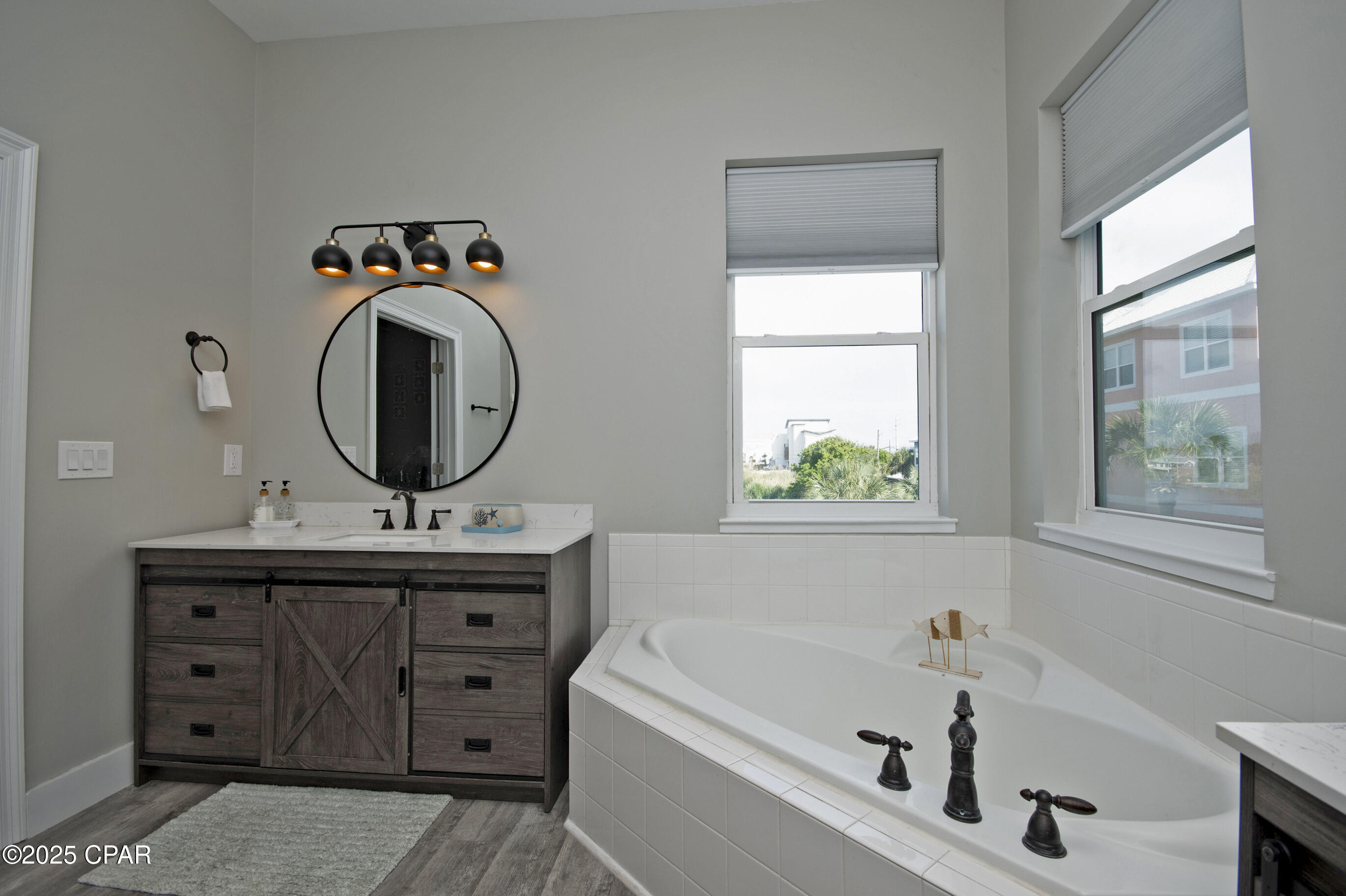 9t6od7_bah_qw30f6eyyrcal17rrxb__bq Px0jktvq