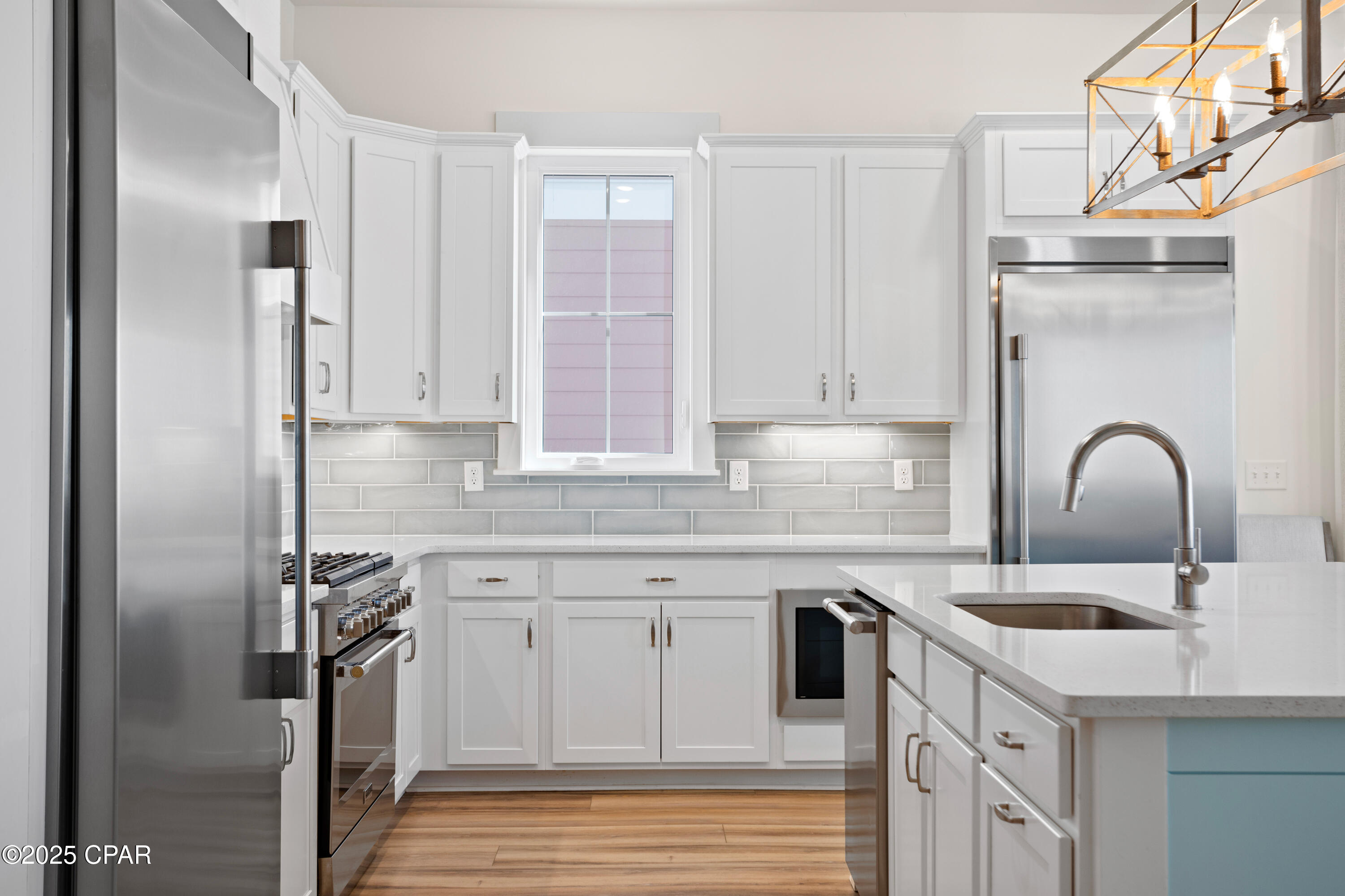 Dab_fjmv0qykiuwpcogq_i17engomohus_4ek9kqe7m