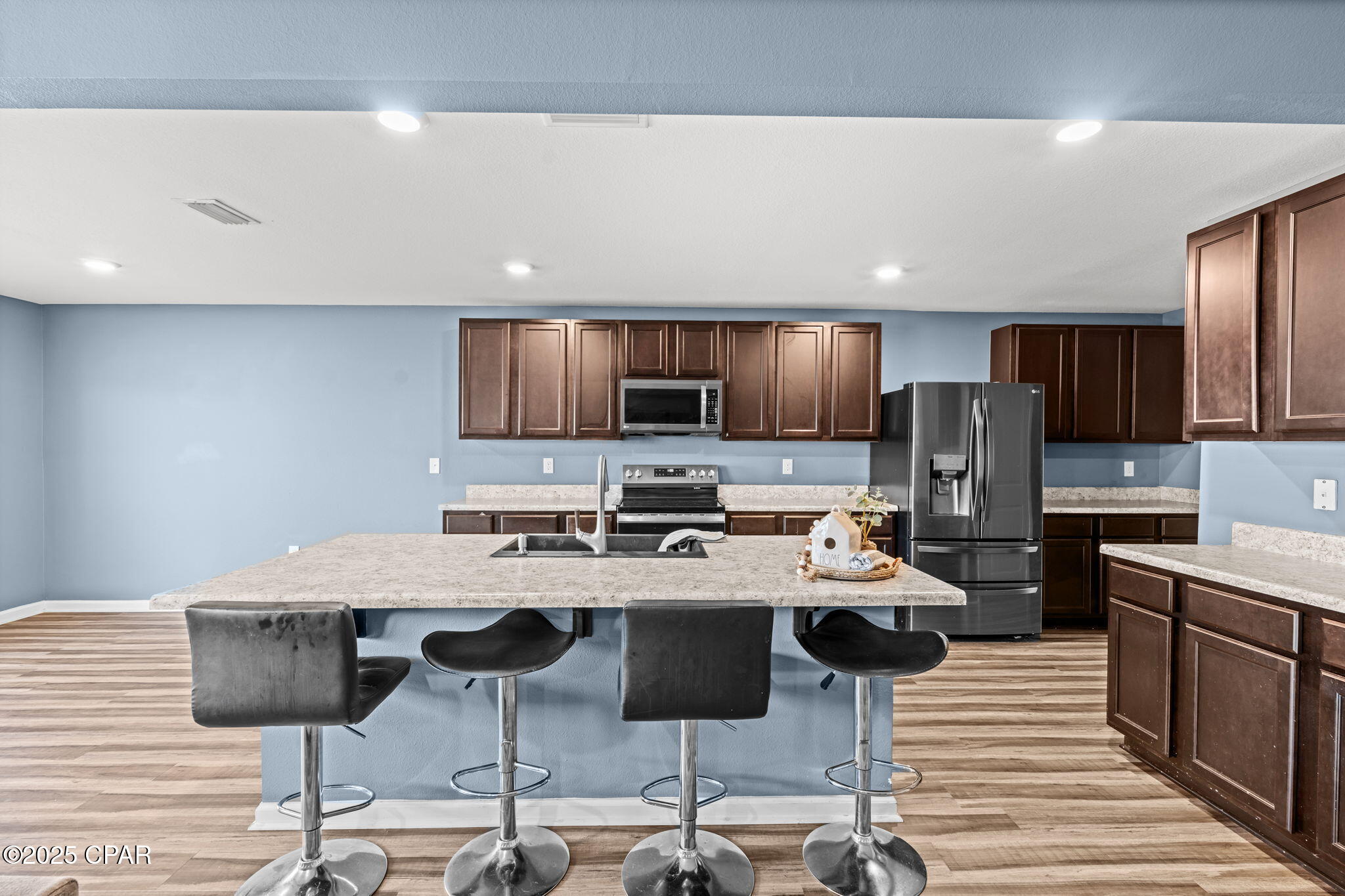 Shtbz6jswjyaabyajzuzhqxje1qmufliqjf7wm2dl6q