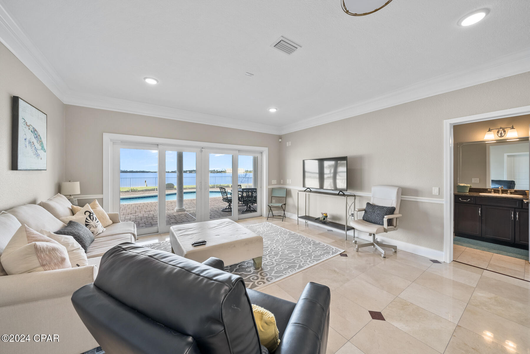 Ubeeu2meiobtpe06fdedu3j25jadu_0t_txqdsuwrr0