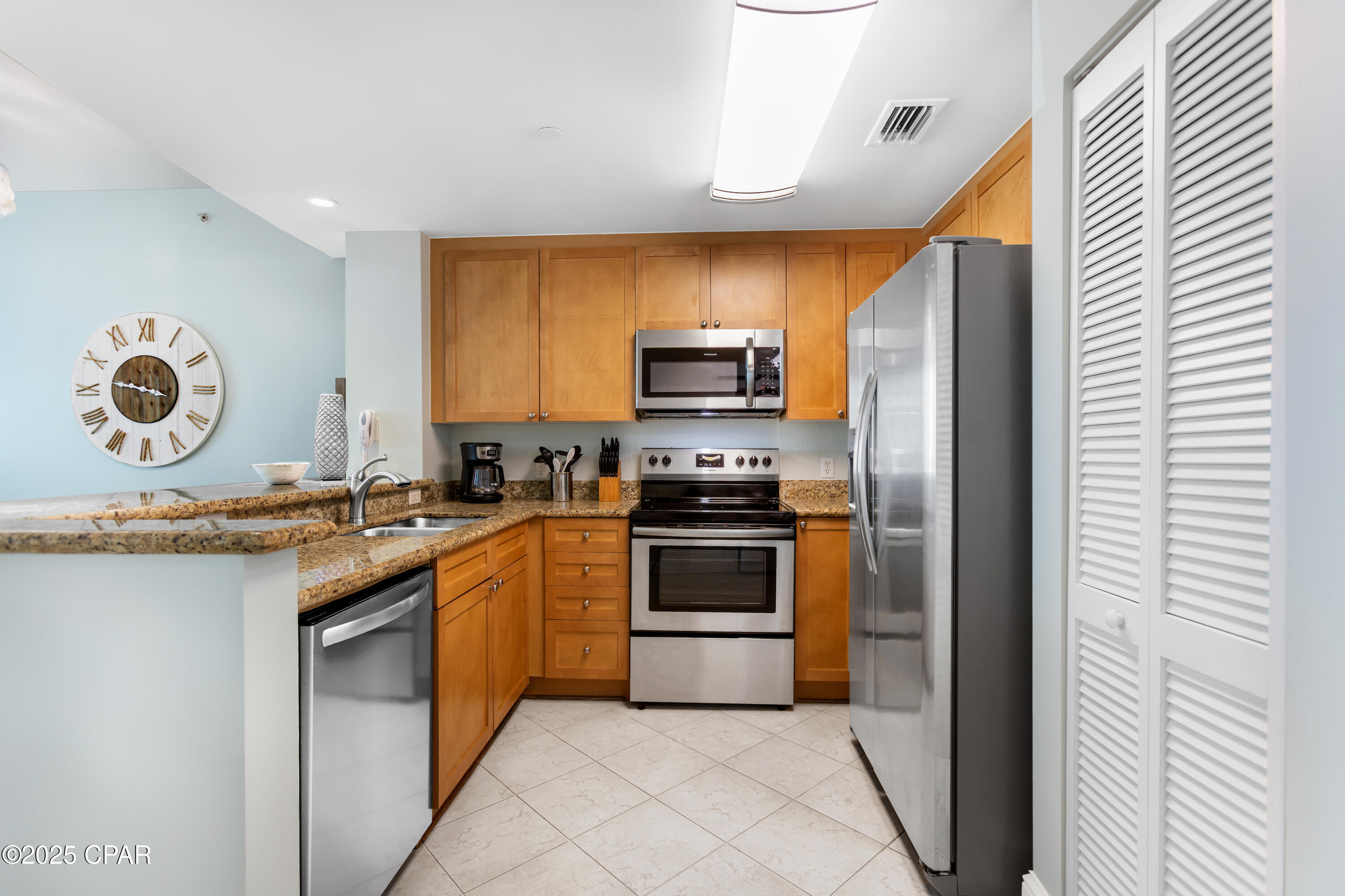 Xeo7wbydujaxve9beab0g9knzhkh6a70anmkmko1xpq