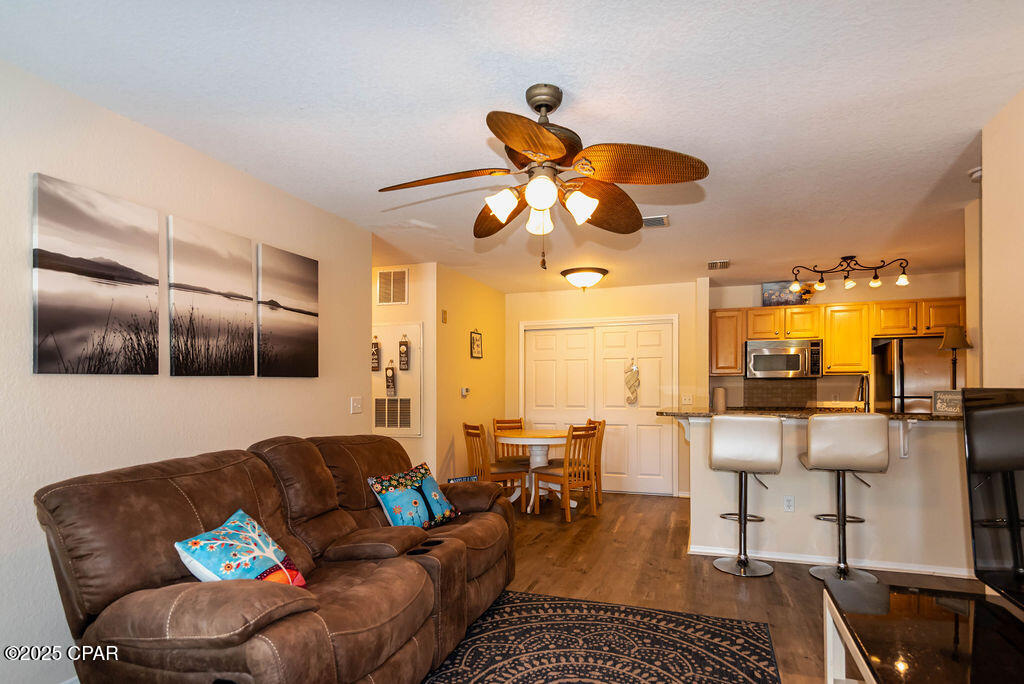 Lgj7mubvbjgwjtspgopyfxro1uhb0nvsl7wodg M8_e