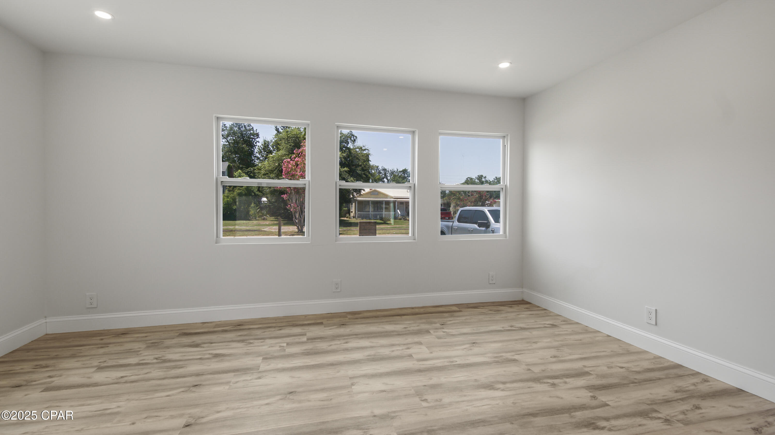 U2saawvqsyt9 Ie2e5eibq1ruigrr7dmx6_ Sakvuf0