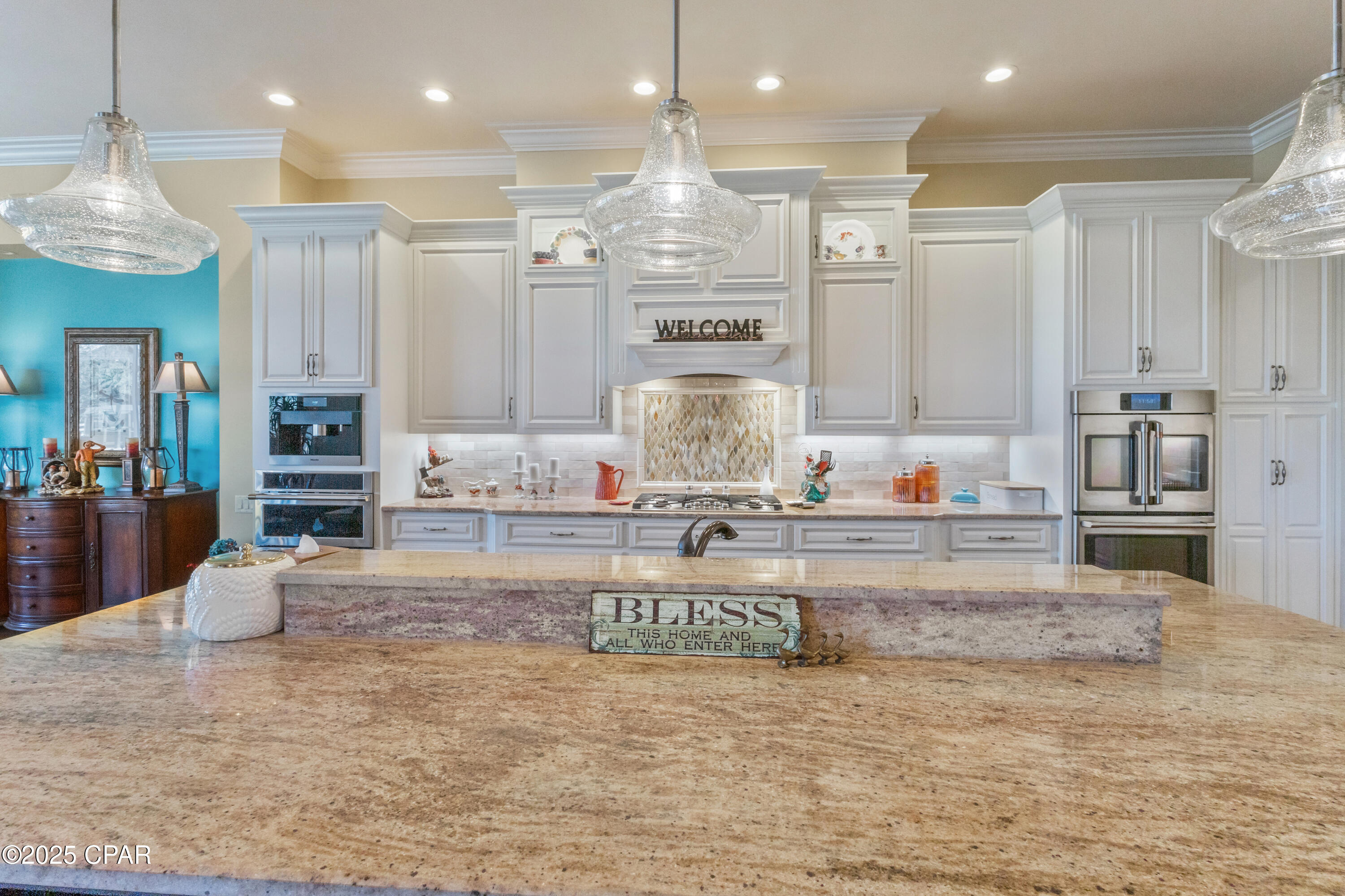 Qin2pcaseqd4w6nwbtxy2q8_bg5gt4lqmbsd3o9rmcw