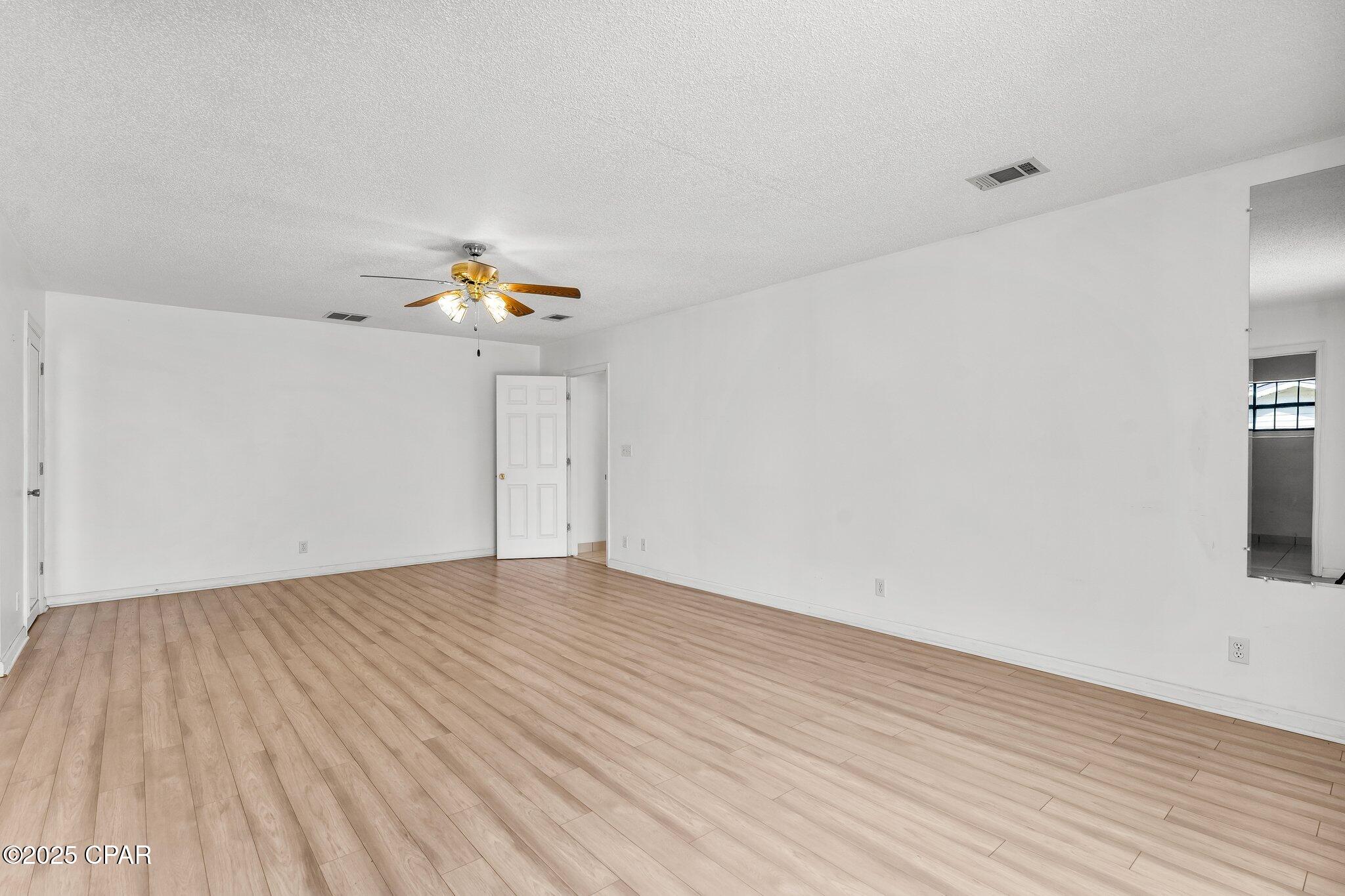 Js1yx3sh0n4pn1njbkwz_lcugm3akcghclmydiexbc0