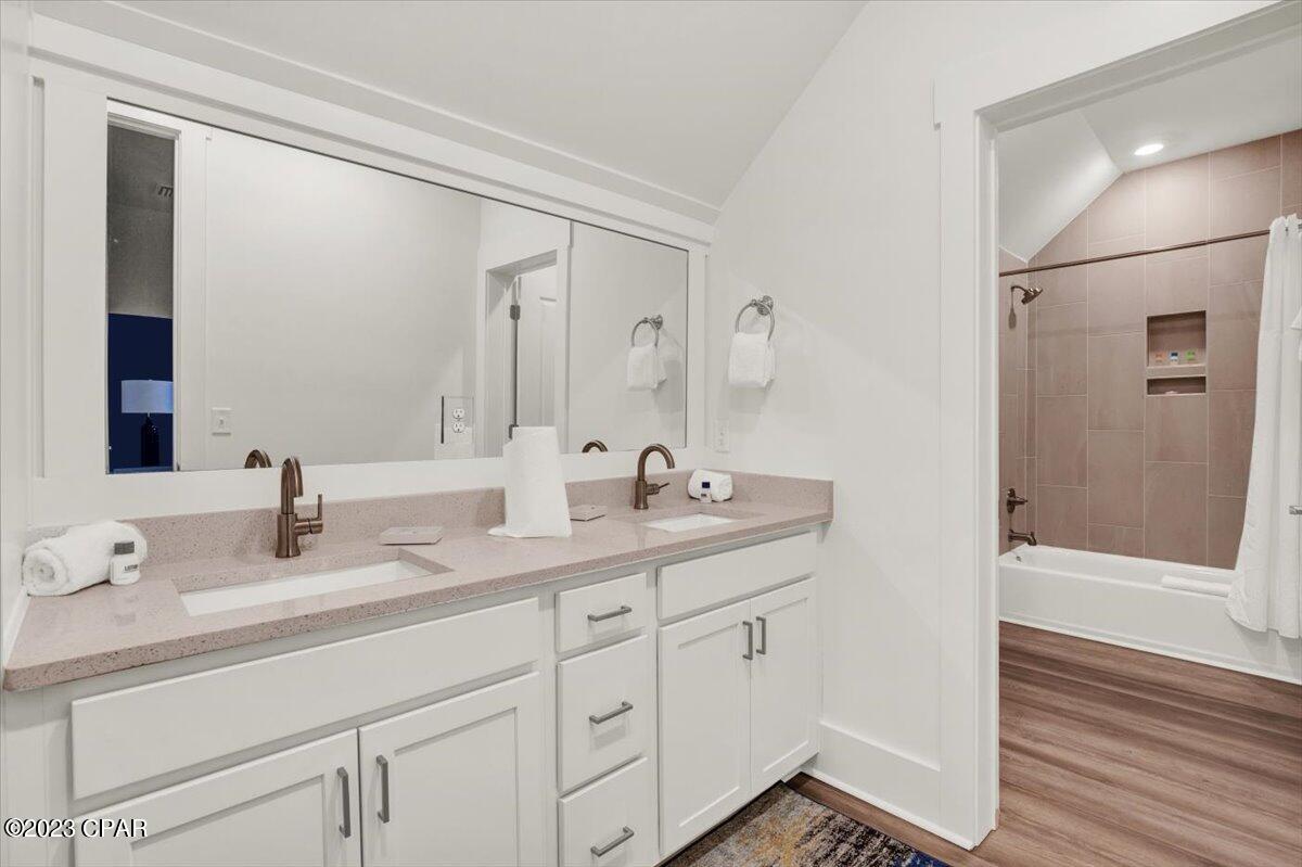 Dpej6qjk6v1psm Ee4fcctl_v2go50kge 6uh9hzll4