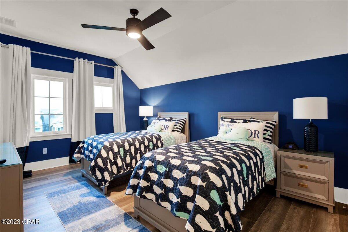 Image 29 For 13659 Front Beach Road