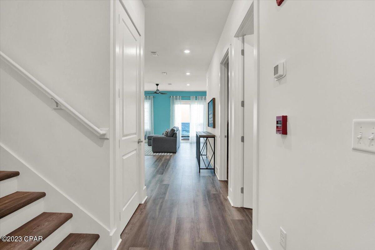 Wfx2ryum0s P Hujfujd_omco50xlsg9d0emsgj4zti