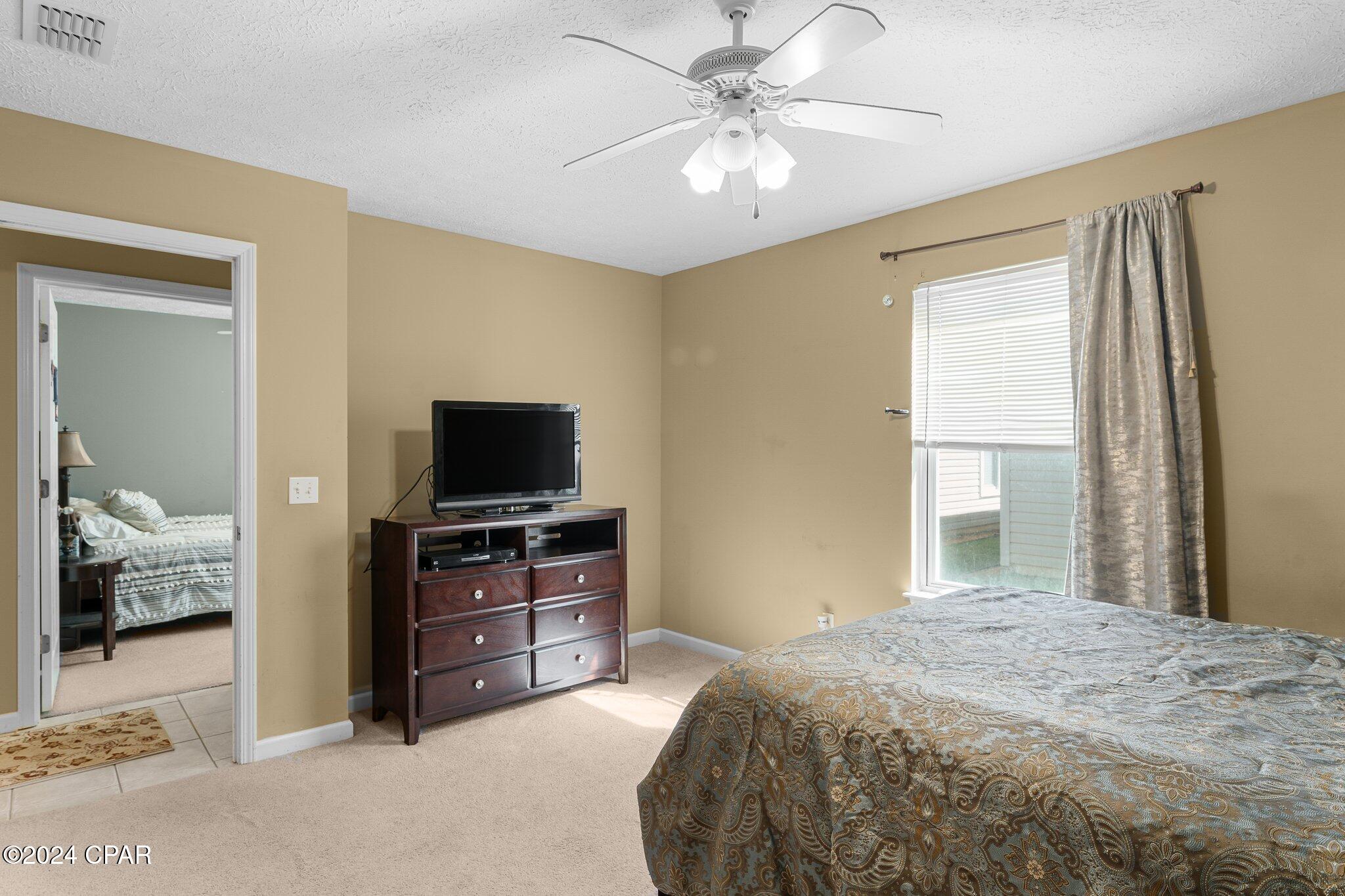 Ehjipfln4ku5vzhj9jd3ipxq4orc6dxqjyurv02dgkm