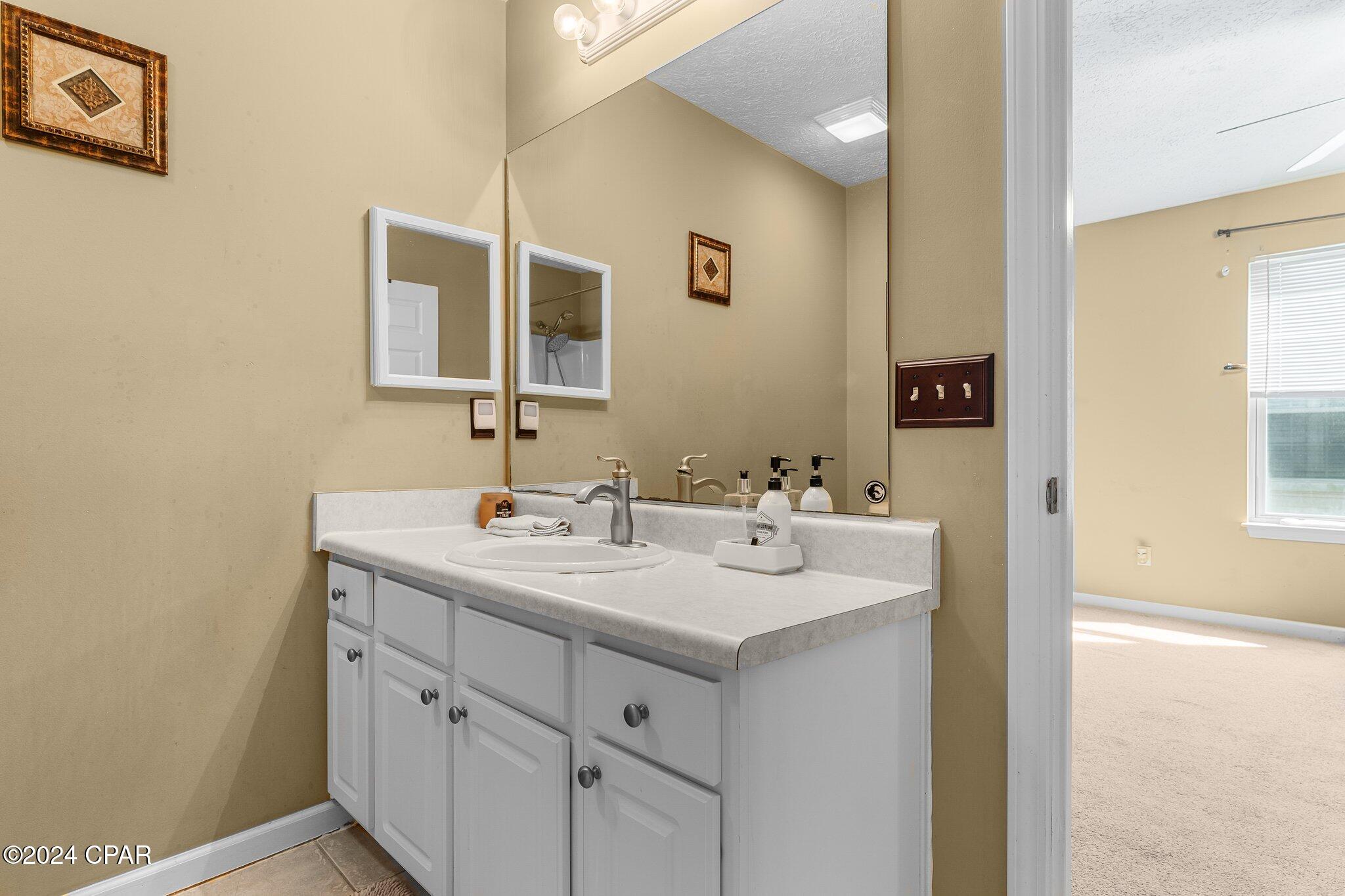 6bxk2txc_aelshtwczemuwufhp 5tpix6igt9_ny0sq