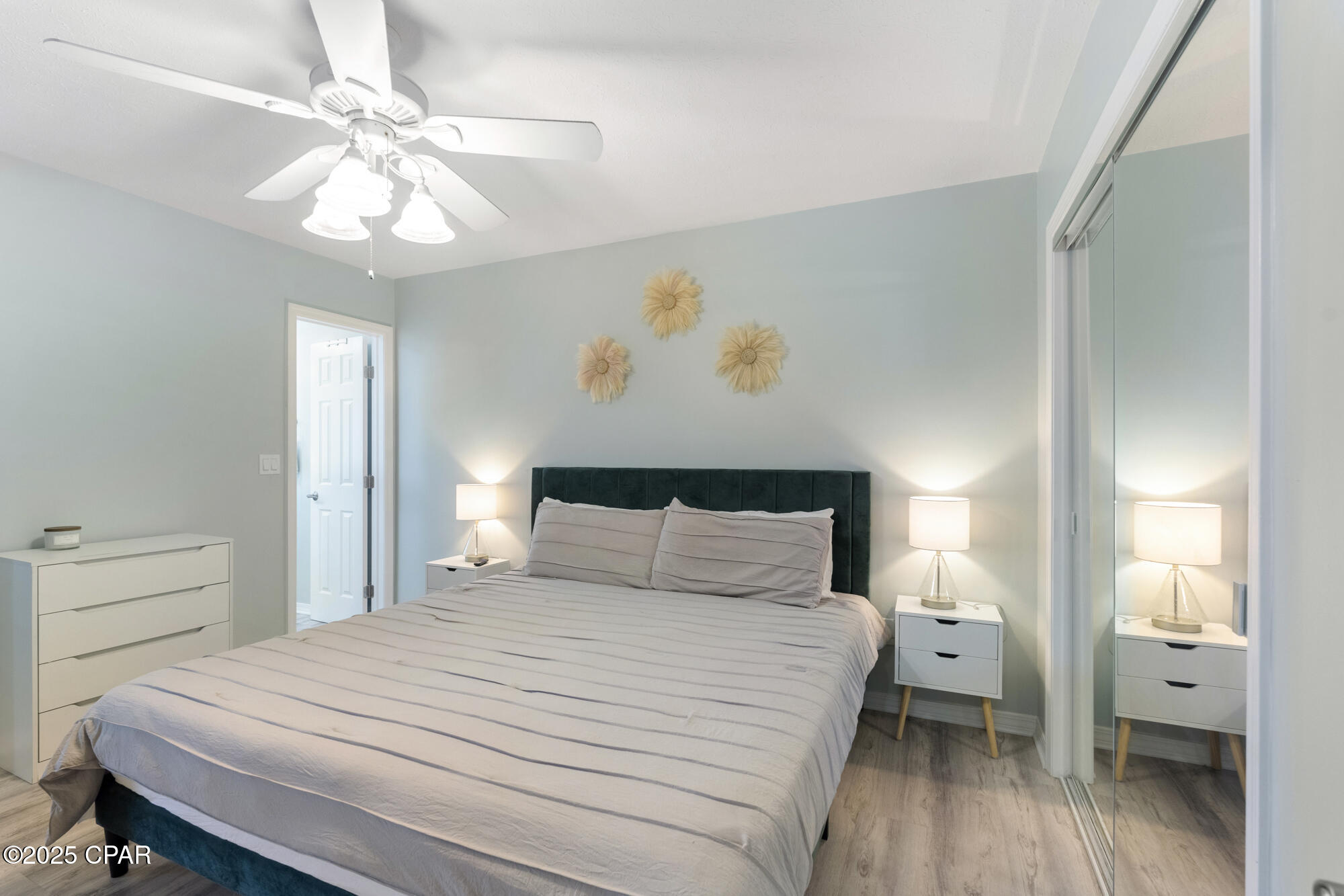 Lbvc7iethuou36ojj C2ks0bk41pap2is3_pxvaemyi