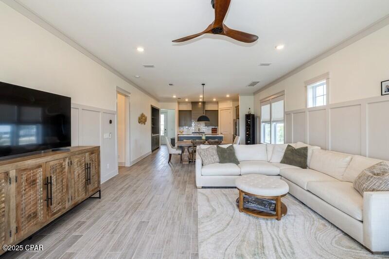 Iajnsh Wlofo_yiwdpihc R Ccww9nqubbekmg4ncd8