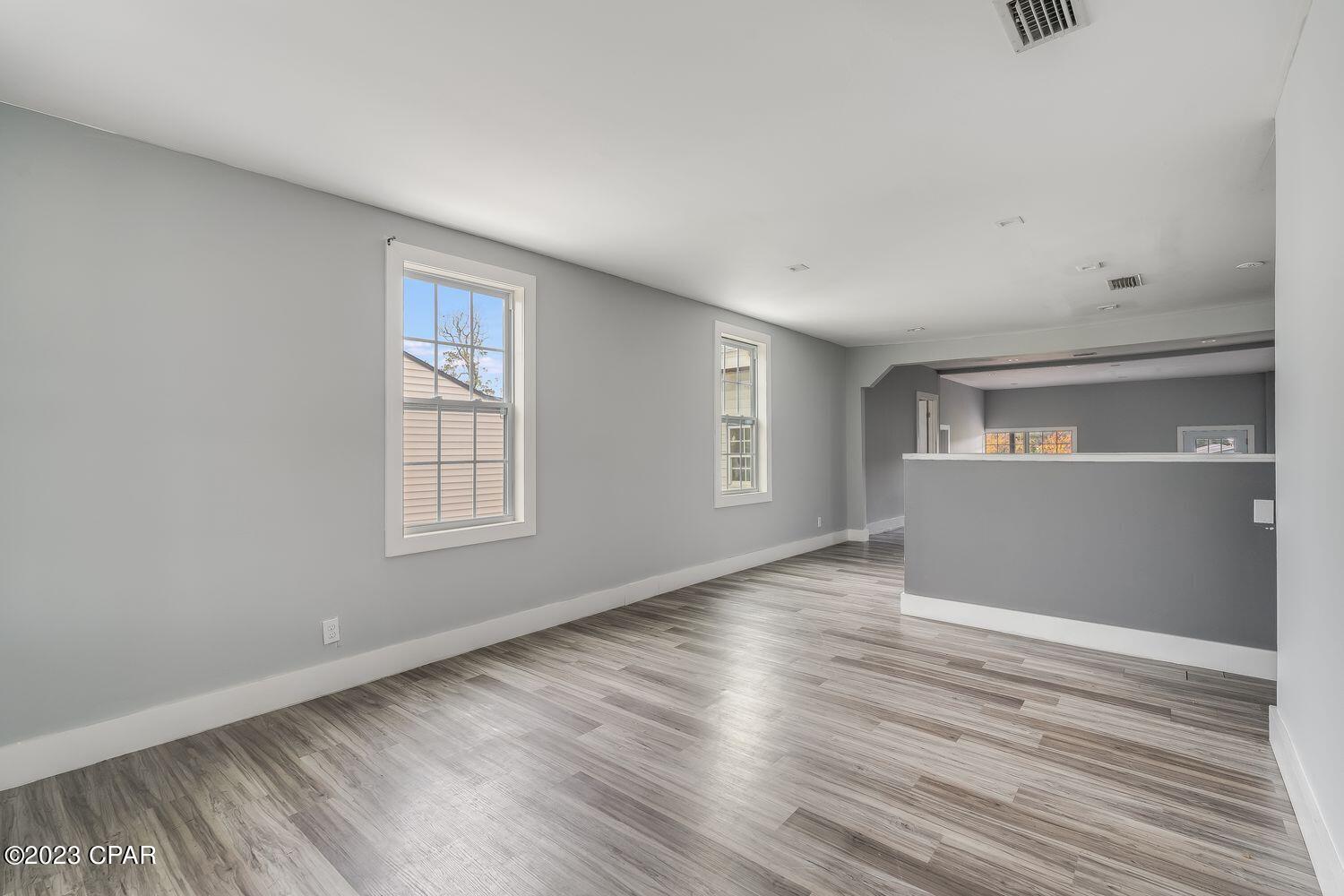 Image 6 For 338 Bonita Avenue