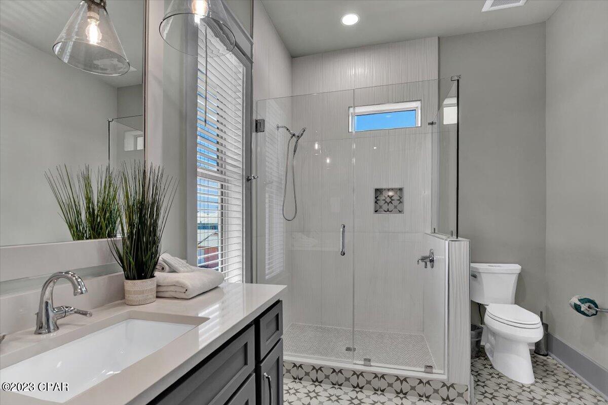 4_w1hpkfupbiryaj_wmgfx1icj9t_neibunp7avgevu