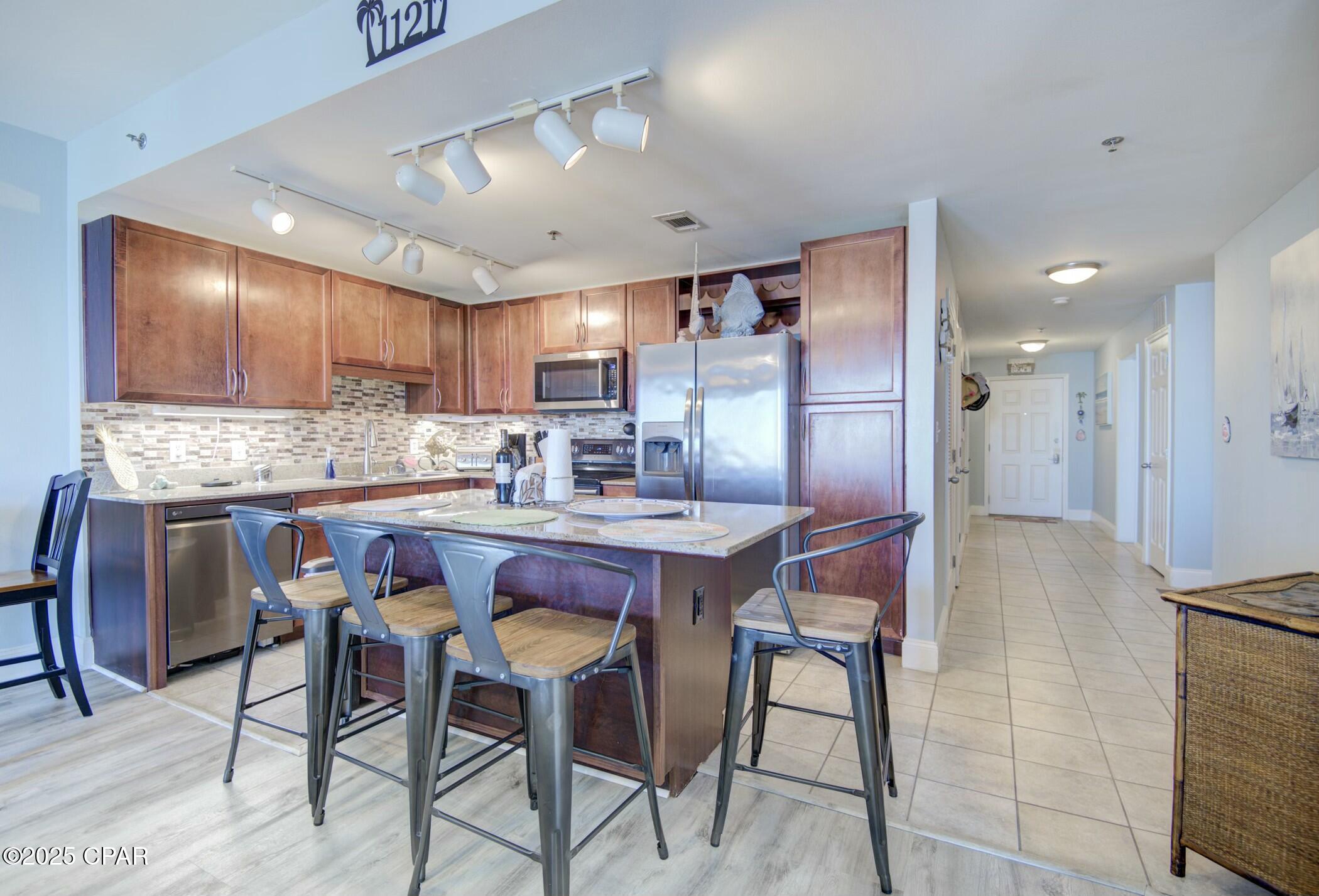 G_6wfd_24j7ap508n7oqyi9ypvxm_pnncu2oylnjkqm