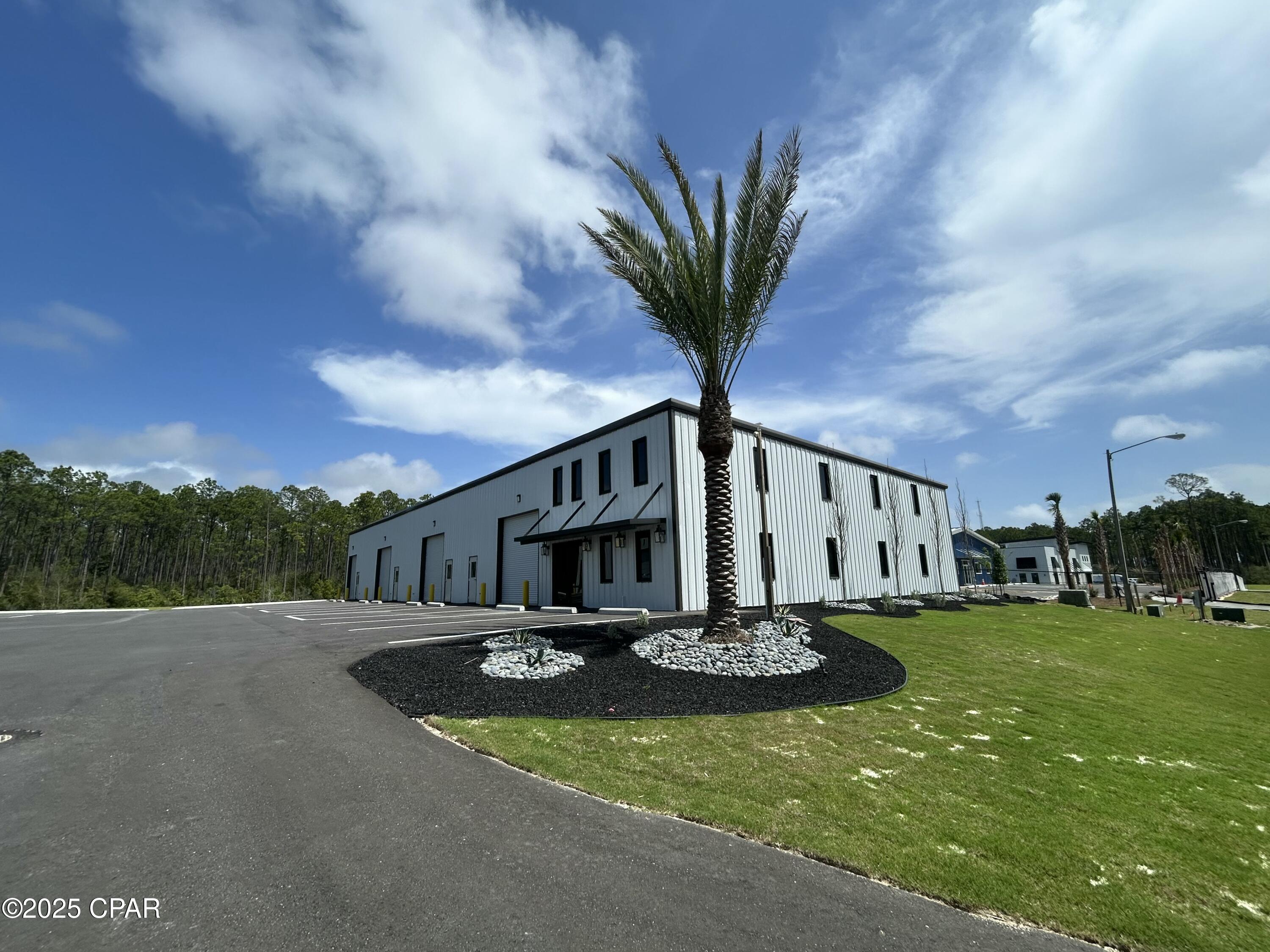 8b_w9mryqz61i2taqoipmiz46vdp_go37ss5sqmp5fm