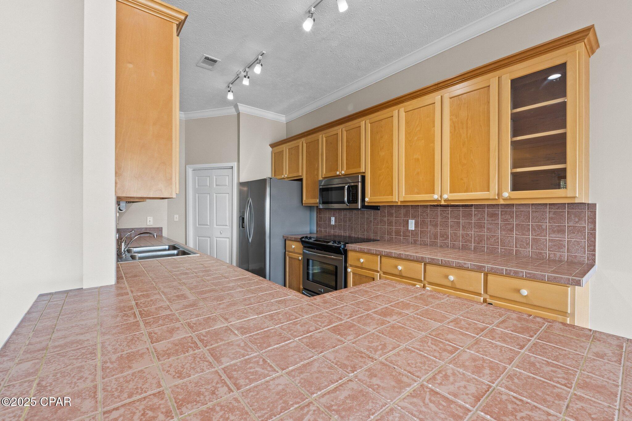 Dpfixbadthe0opr3nwvz0daenm7l6shmxq3dflacuvm