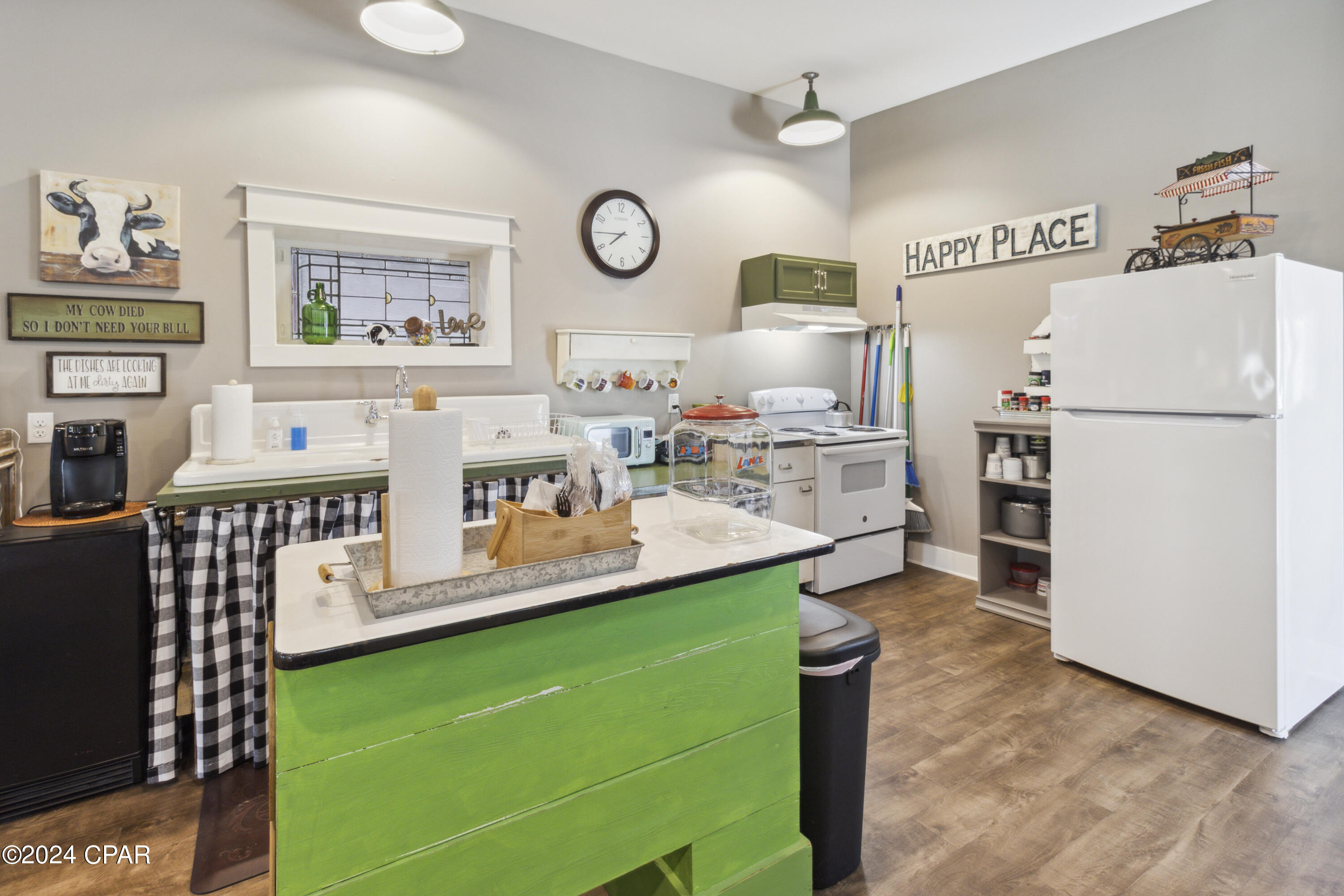 G_xpgbqtll9wwqxyrrny6f7onokz6zm8gp_b3hvbmis