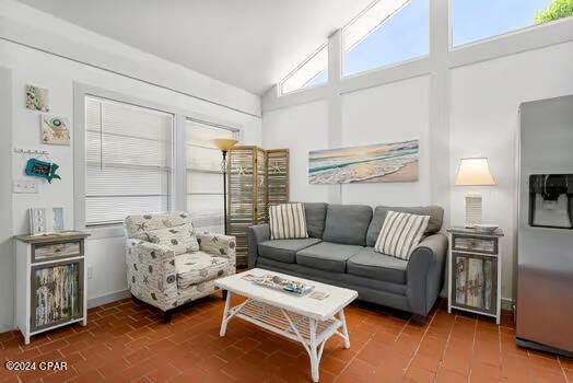 Image 6 For 208 3rd Street 1-2